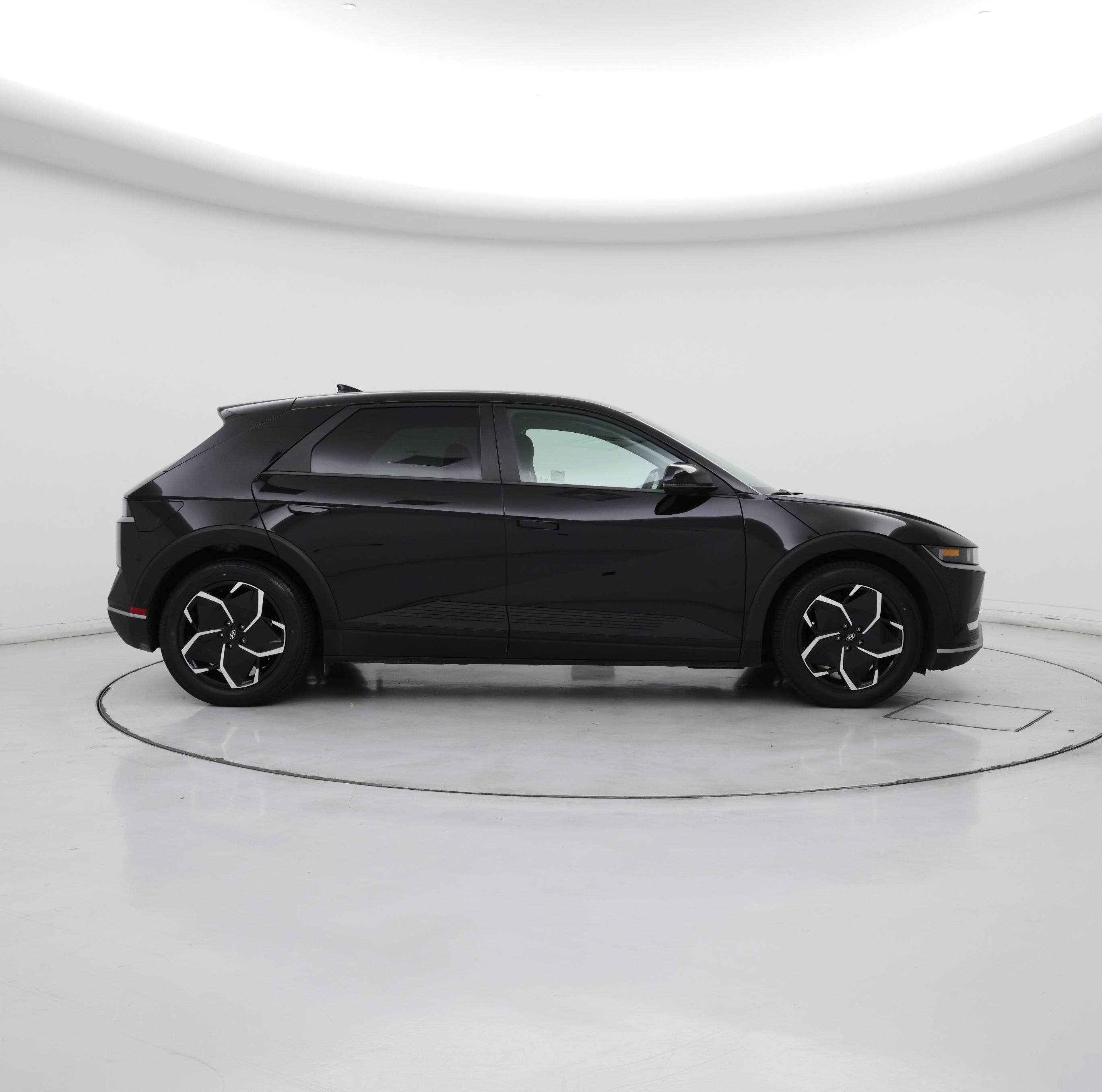 Thumbnail: 2024 Hyundai Ioniq 5 - 7