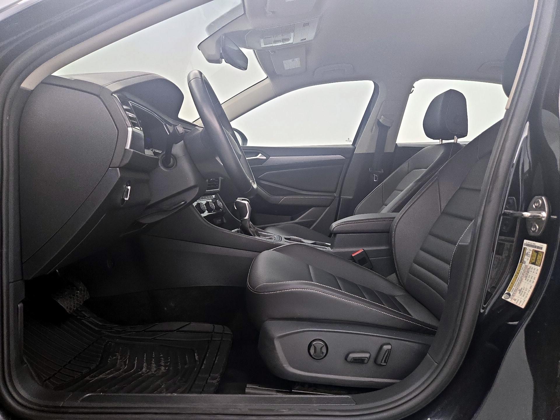 Thumbnail: 2024 Volkswagen Jetta - 11
