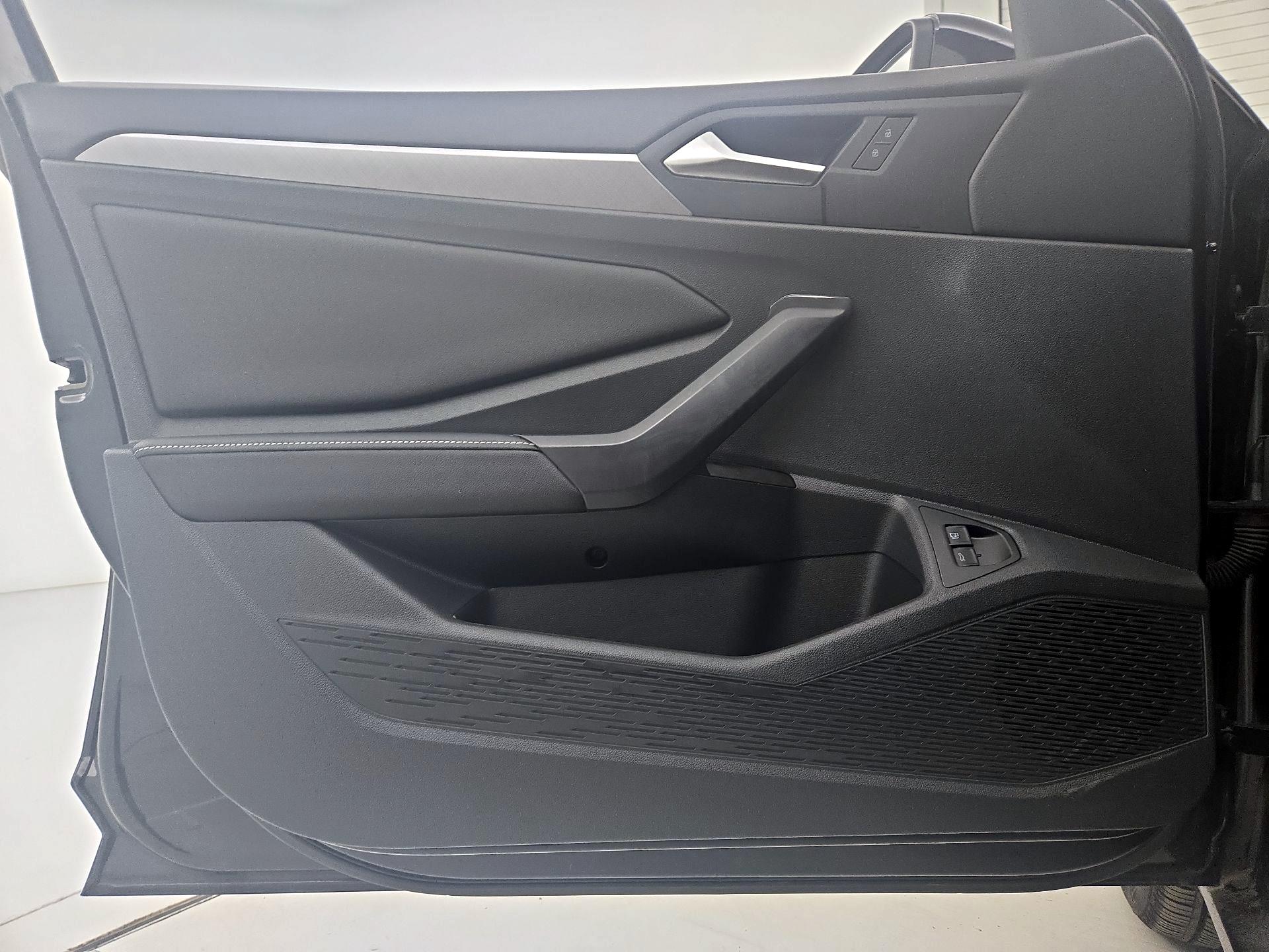 Thumbnail: 2024 Volkswagen Jetta - 12