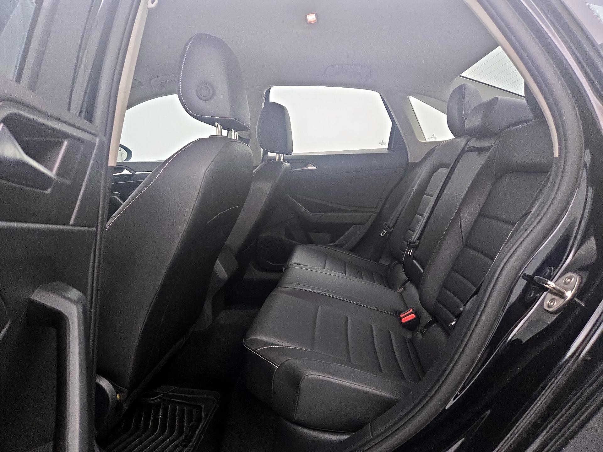 Thumbnail: 2024 Volkswagen Jetta - 19