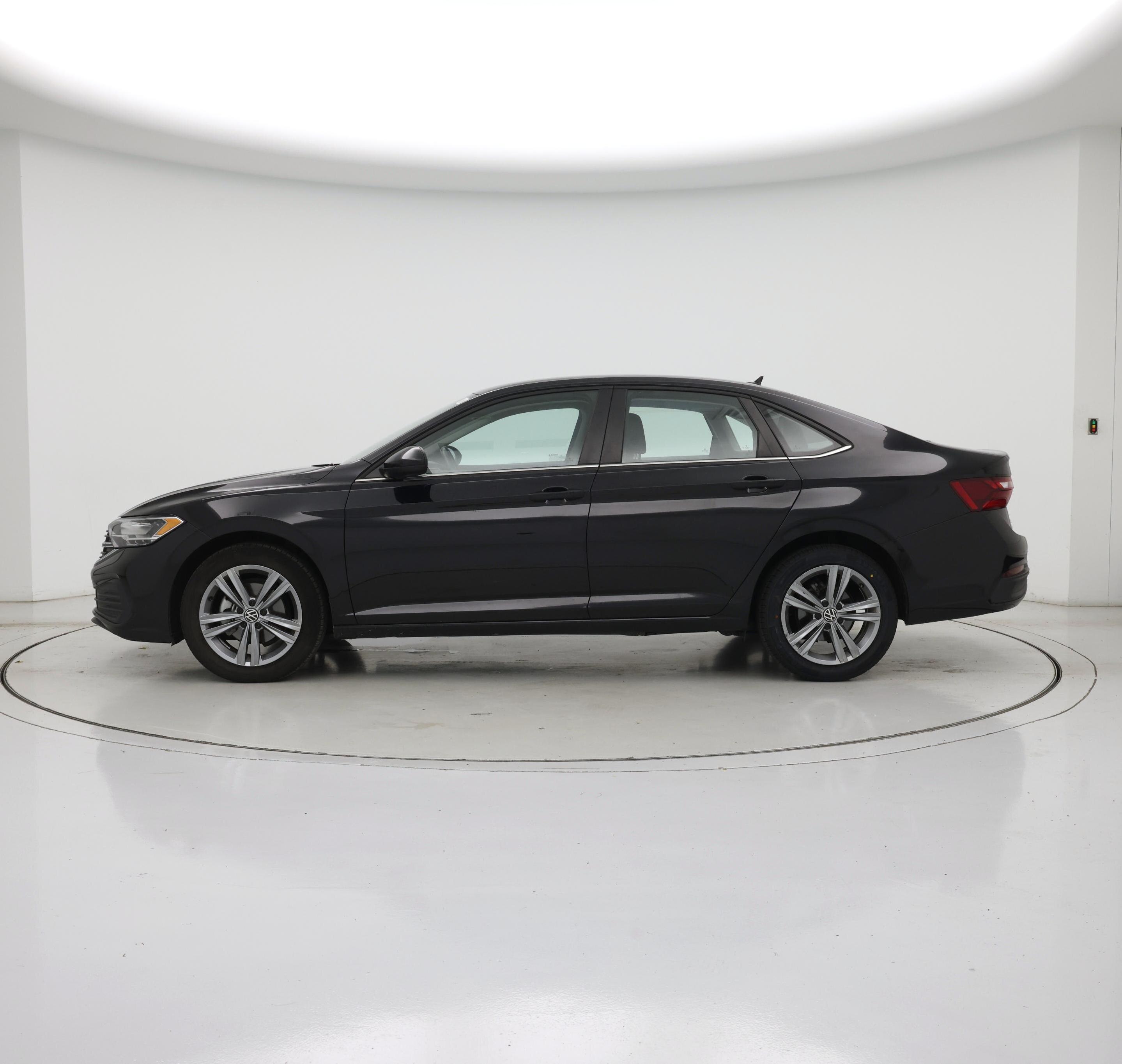 Thumbnail: 2024 Volkswagen Jetta - 3