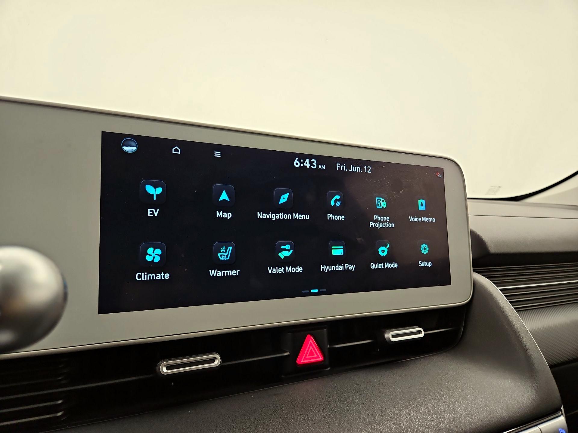 Thumbnail: 2023 Hyundai Ioniq 5 - 16