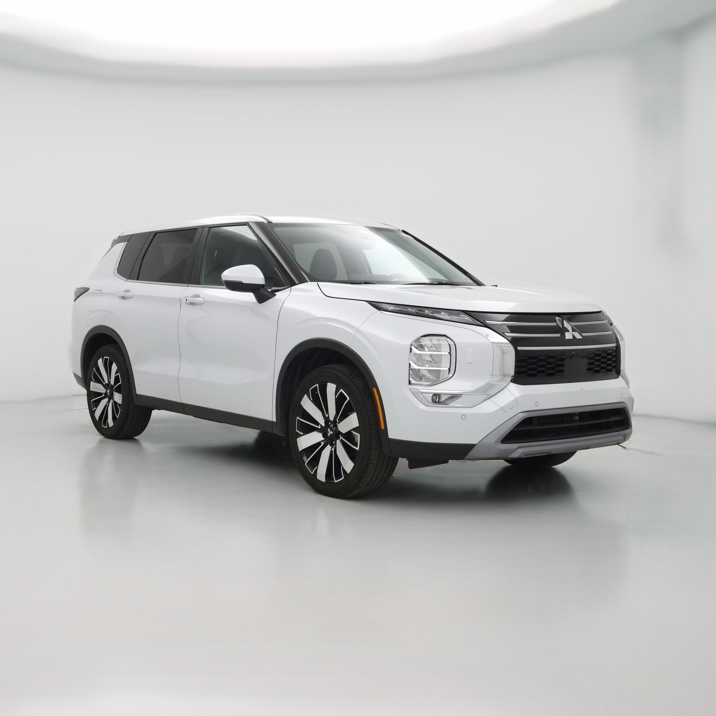 Thumbnail: 2025 Mitsubishi Outlander - 1