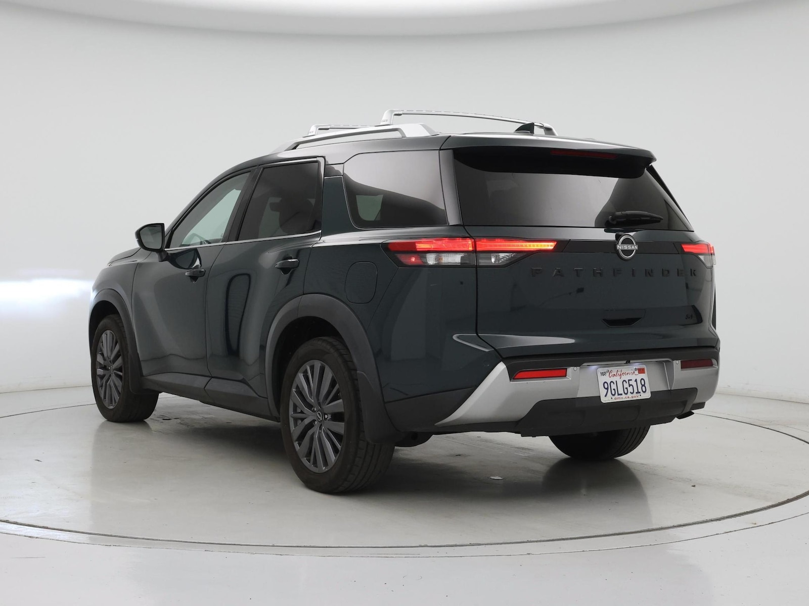 2023 Nissan Pathfinder SL - Photo 3