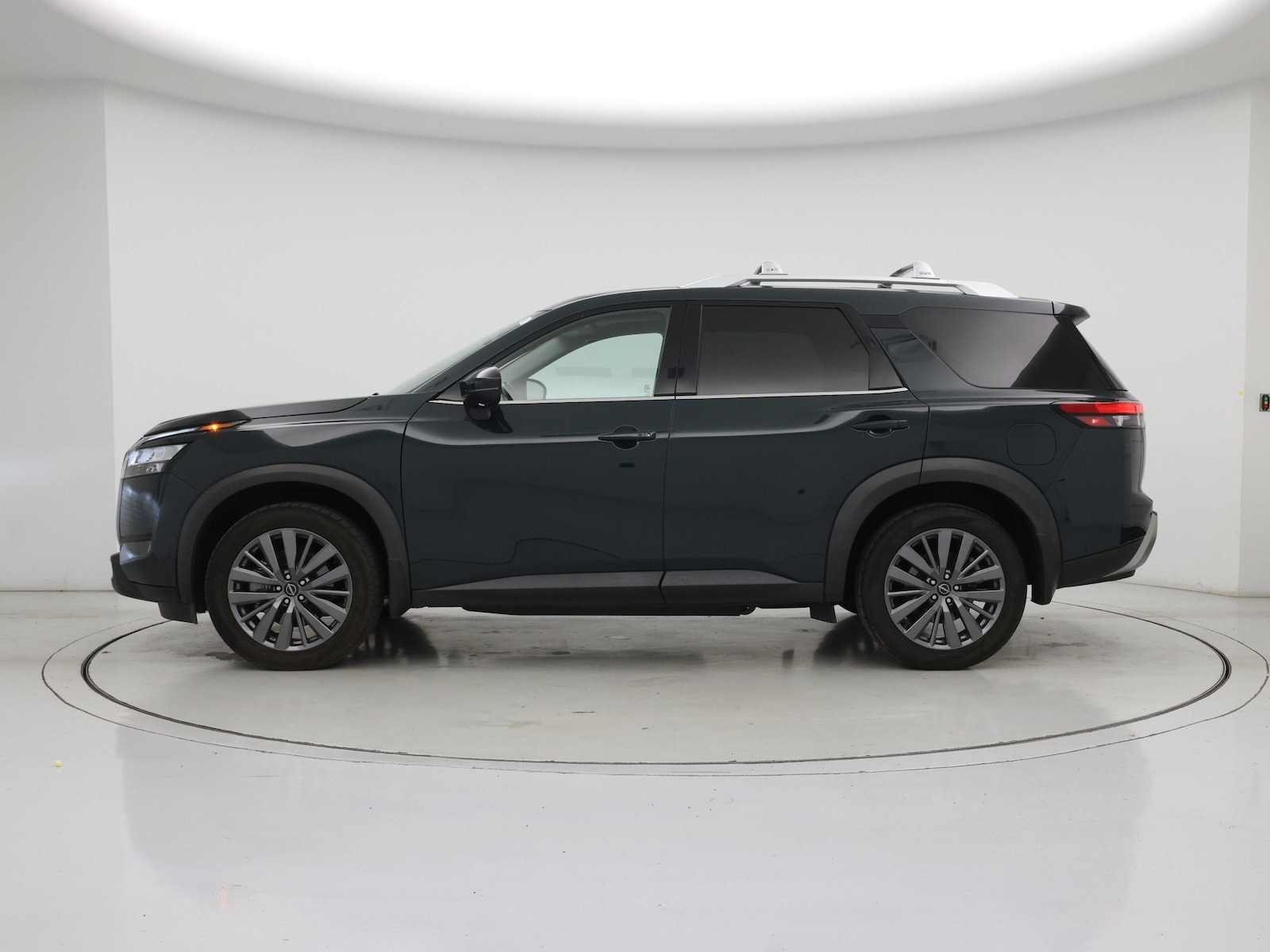 2023 Nissan Pathfinder SL - Photo 4