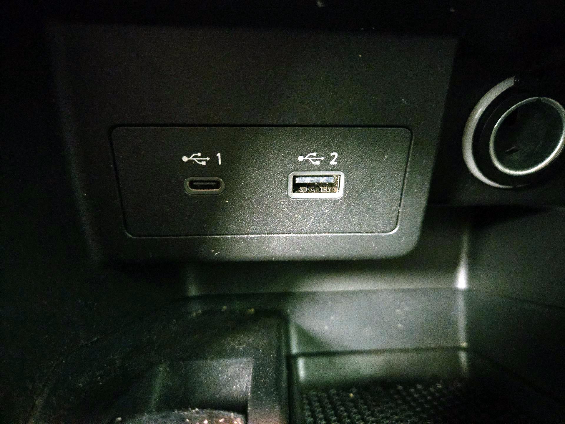 Thumbnail: 2023 Nissan Kicks - 18
