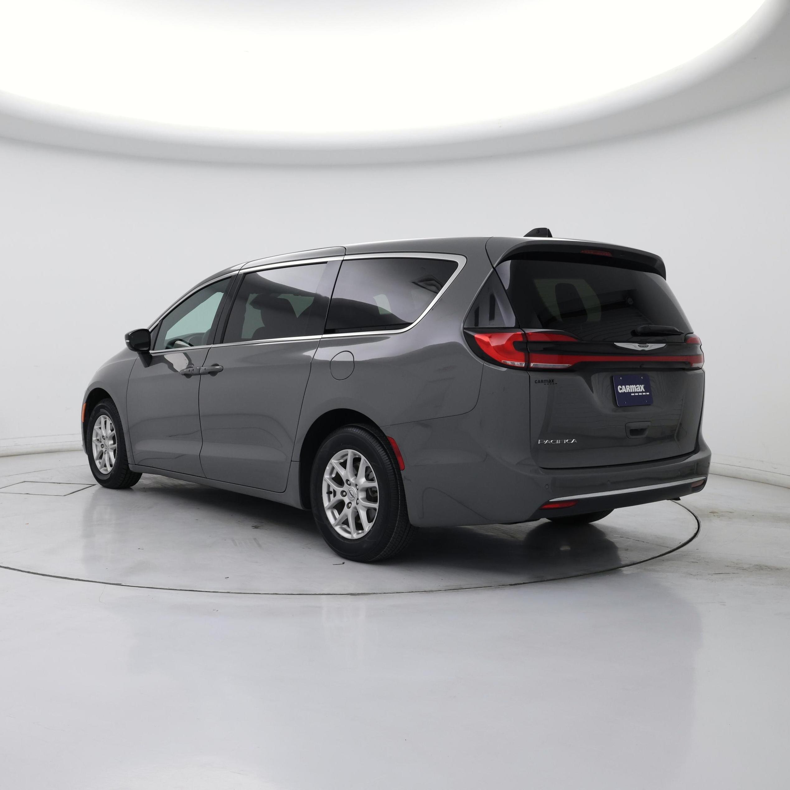 Thumbnail: 2025 Chrysler Pacifica - 2