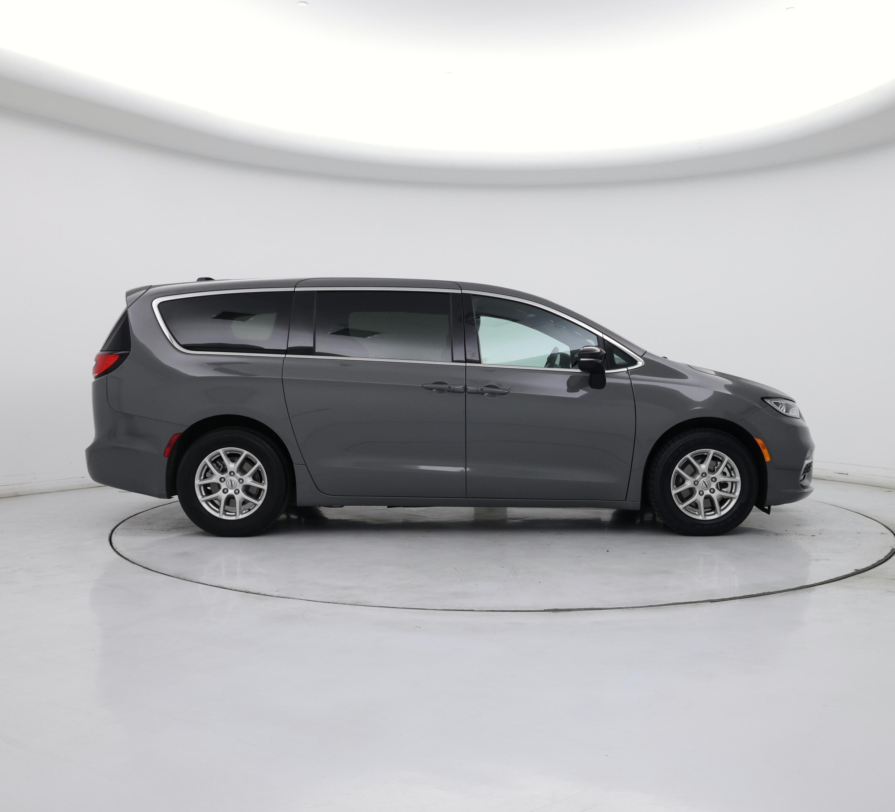 Thumbnail: 2025 Chrysler Pacifica - 7