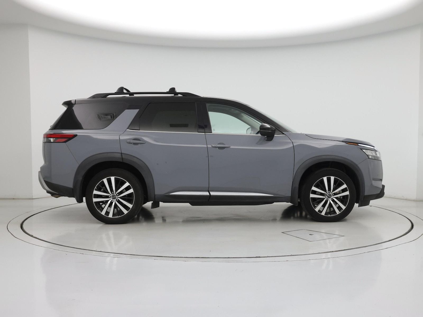 2023 Nissan Pathfinder Platinum - Photo 8