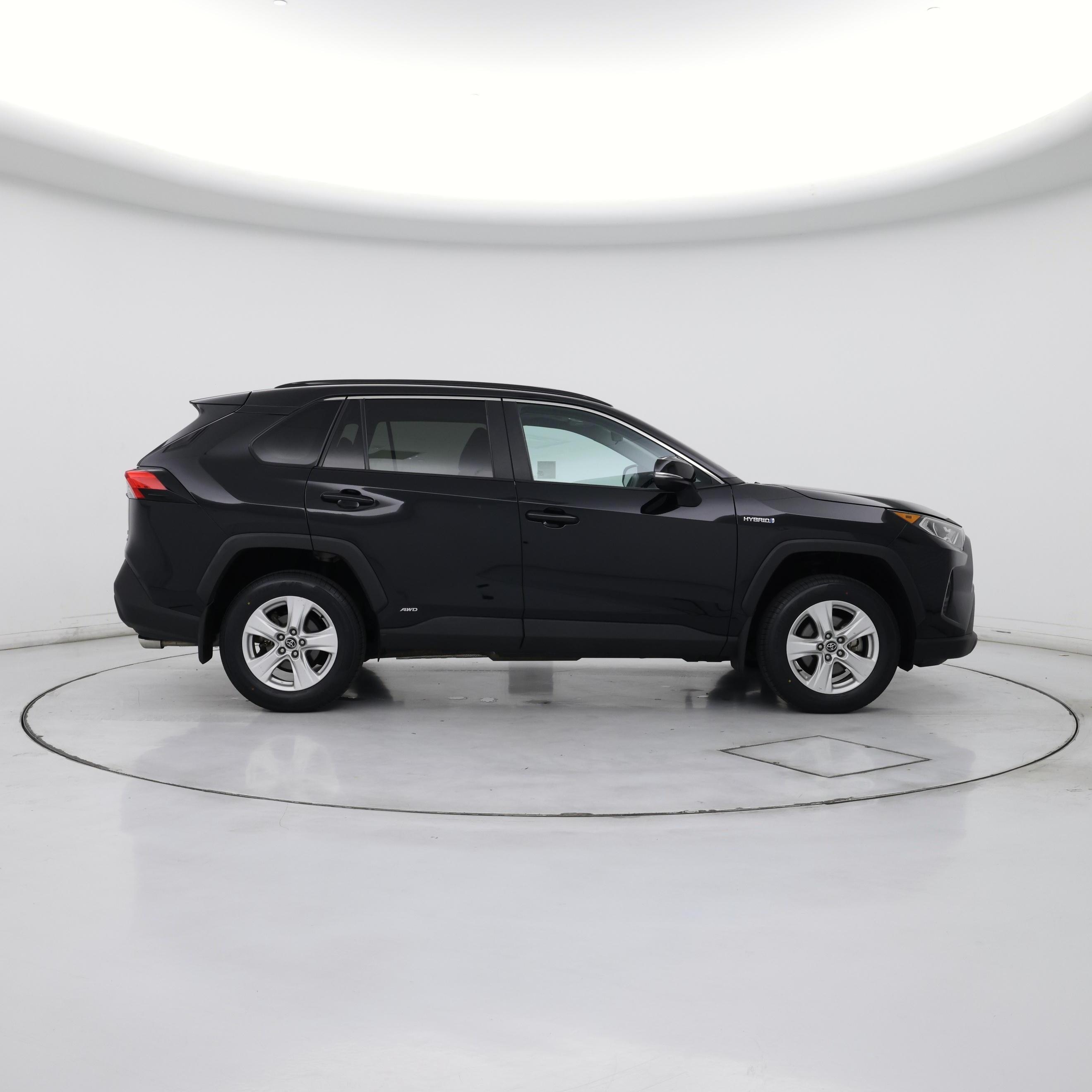Thumbnail: 2021 Toyota RAV4 - 7