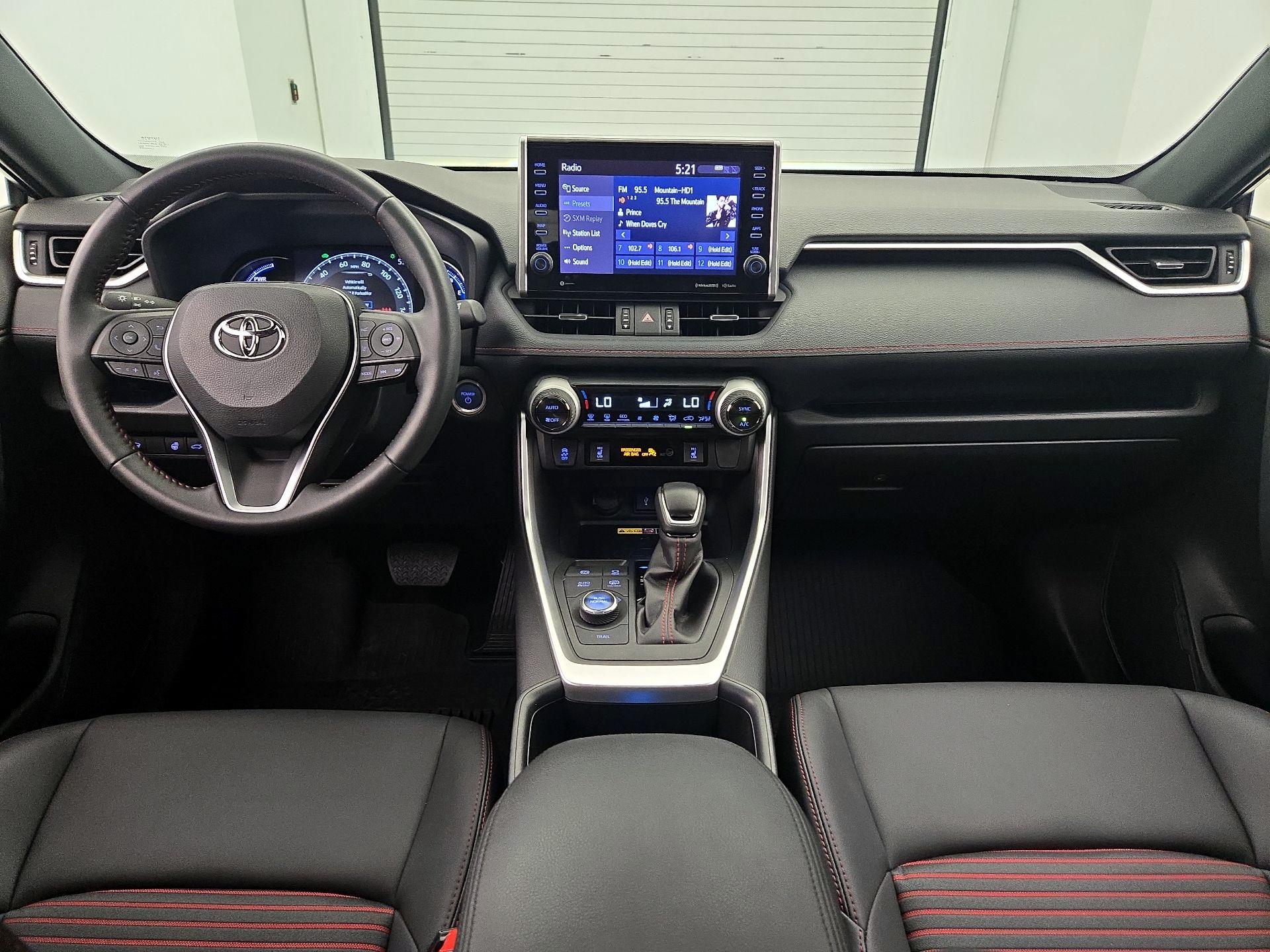 Thumbnail: 2022 Toyota RAV4 - 9