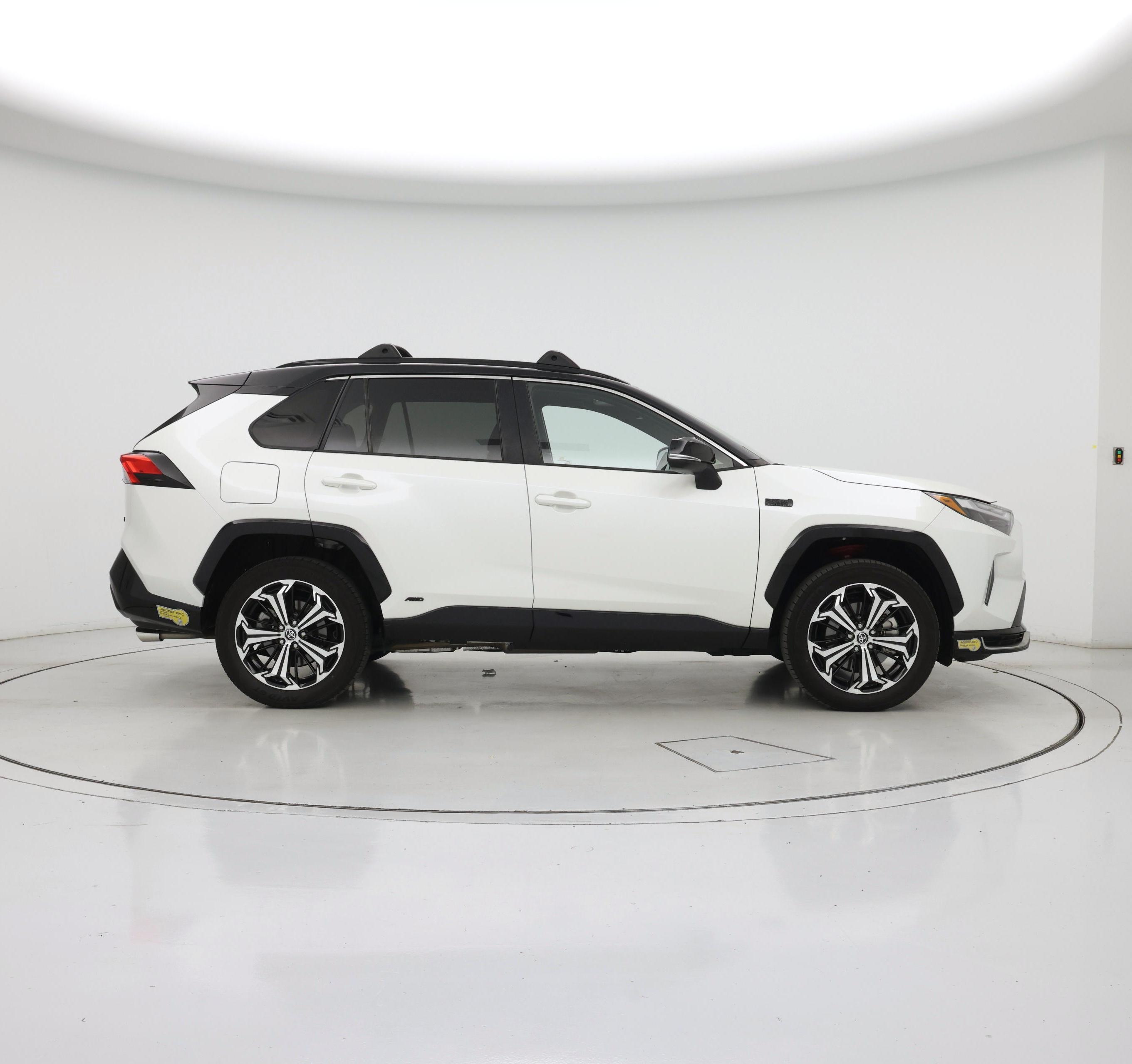 Thumbnail: 2022 Toyota RAV4 - 7