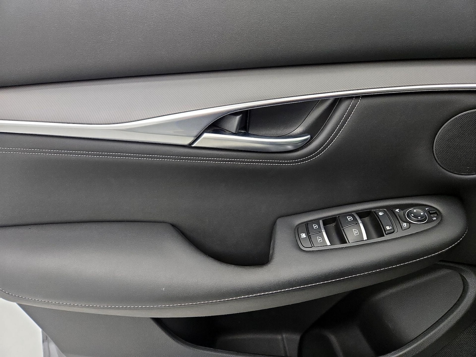 2023 INFINITI QX55 Luxe - Photo 13
