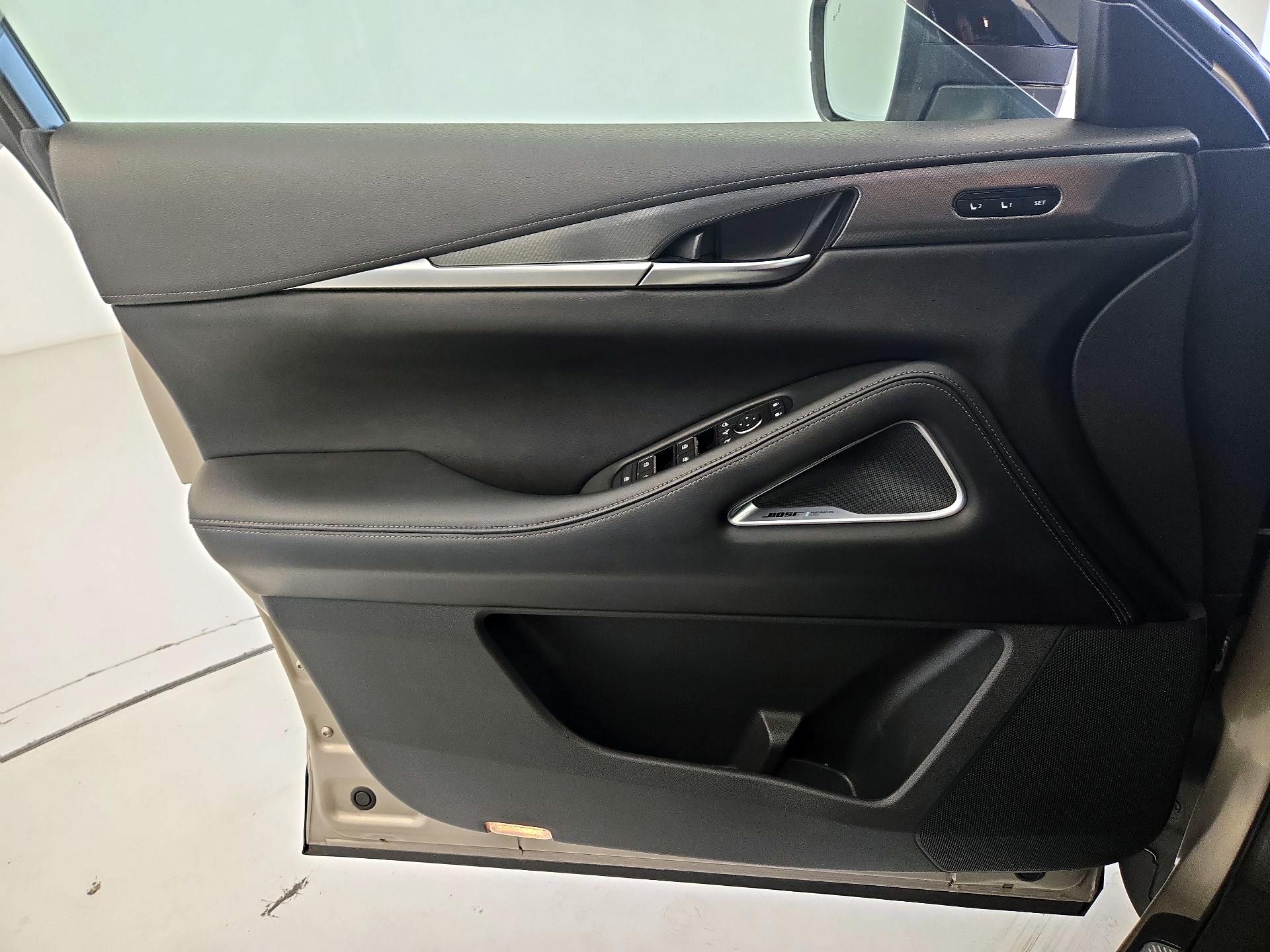 Thumbnail: 2023 INFINITI QX60 - 12