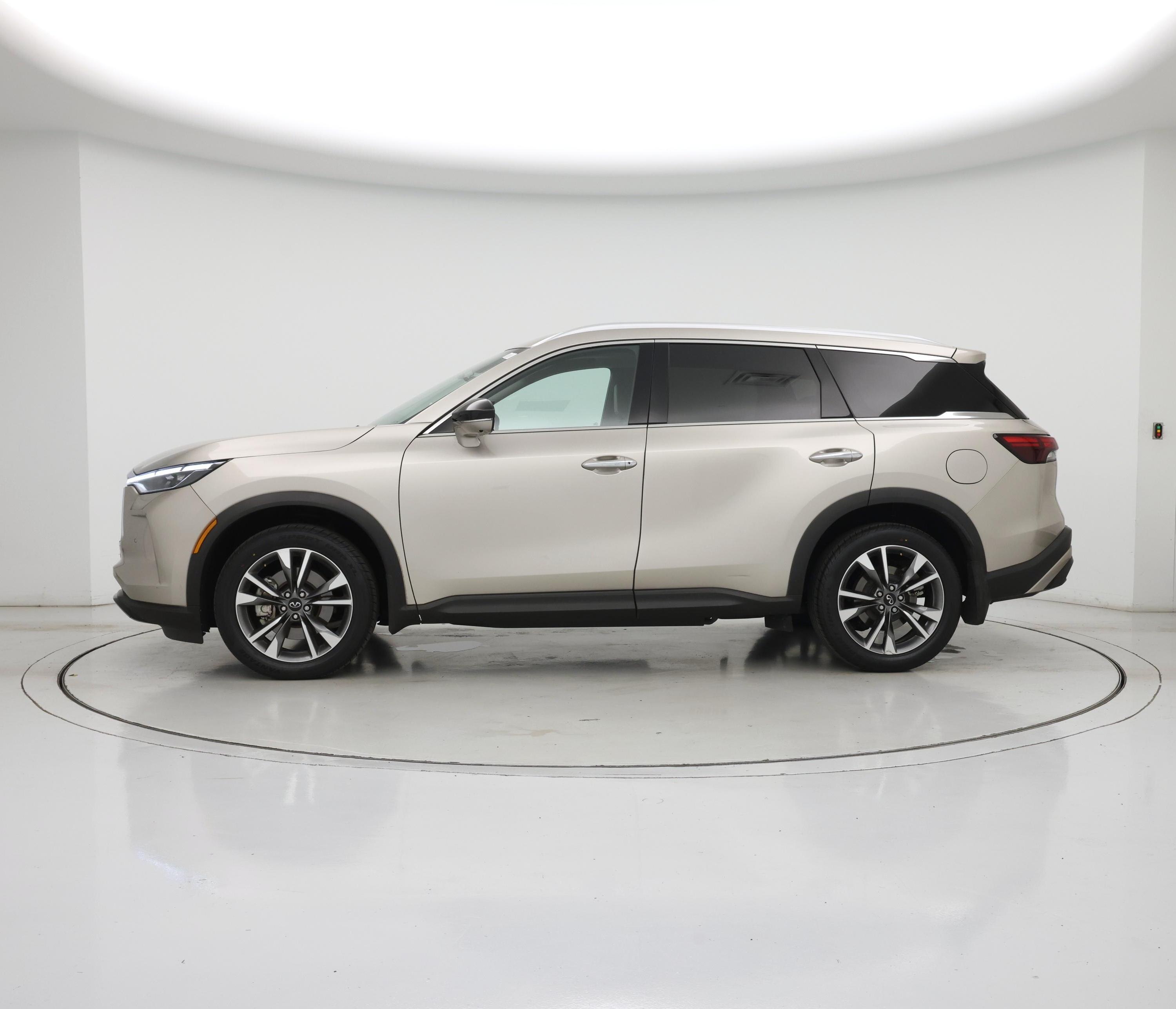 Thumbnail: 2023 INFINITI QX60 - 3