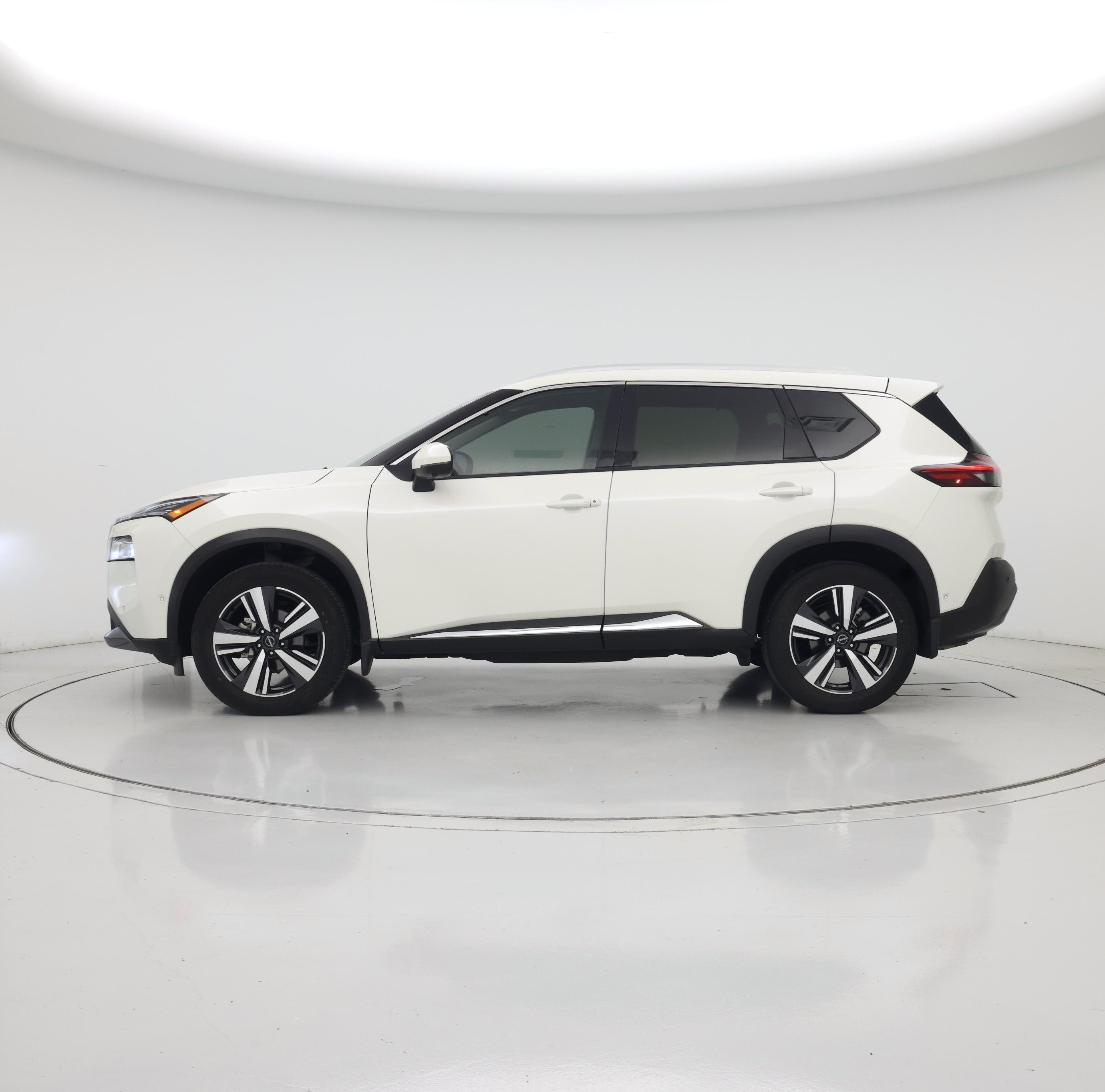 Thumbnail: 2023 Nissan Rogue - 3