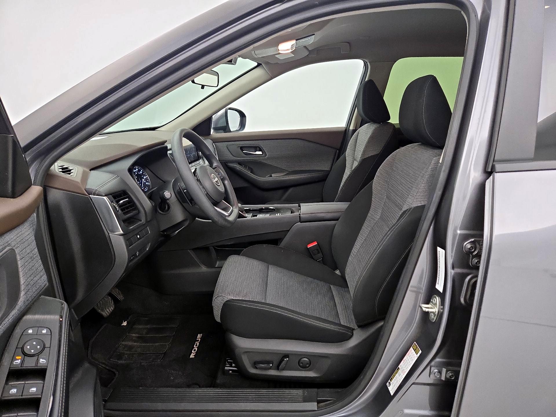 Thumbnail: 2023 Nissan Rogue - 11