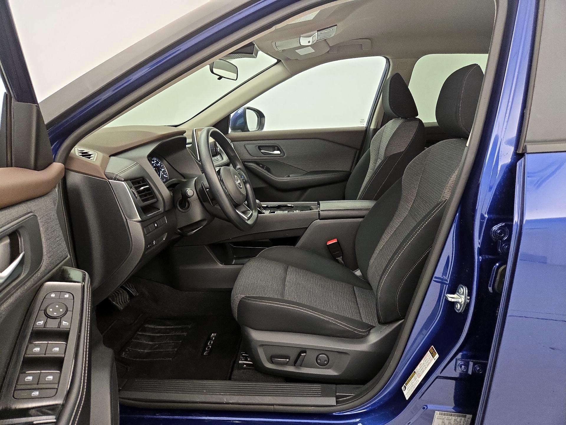 Thumbnail: 2023 Nissan Rogue - 11