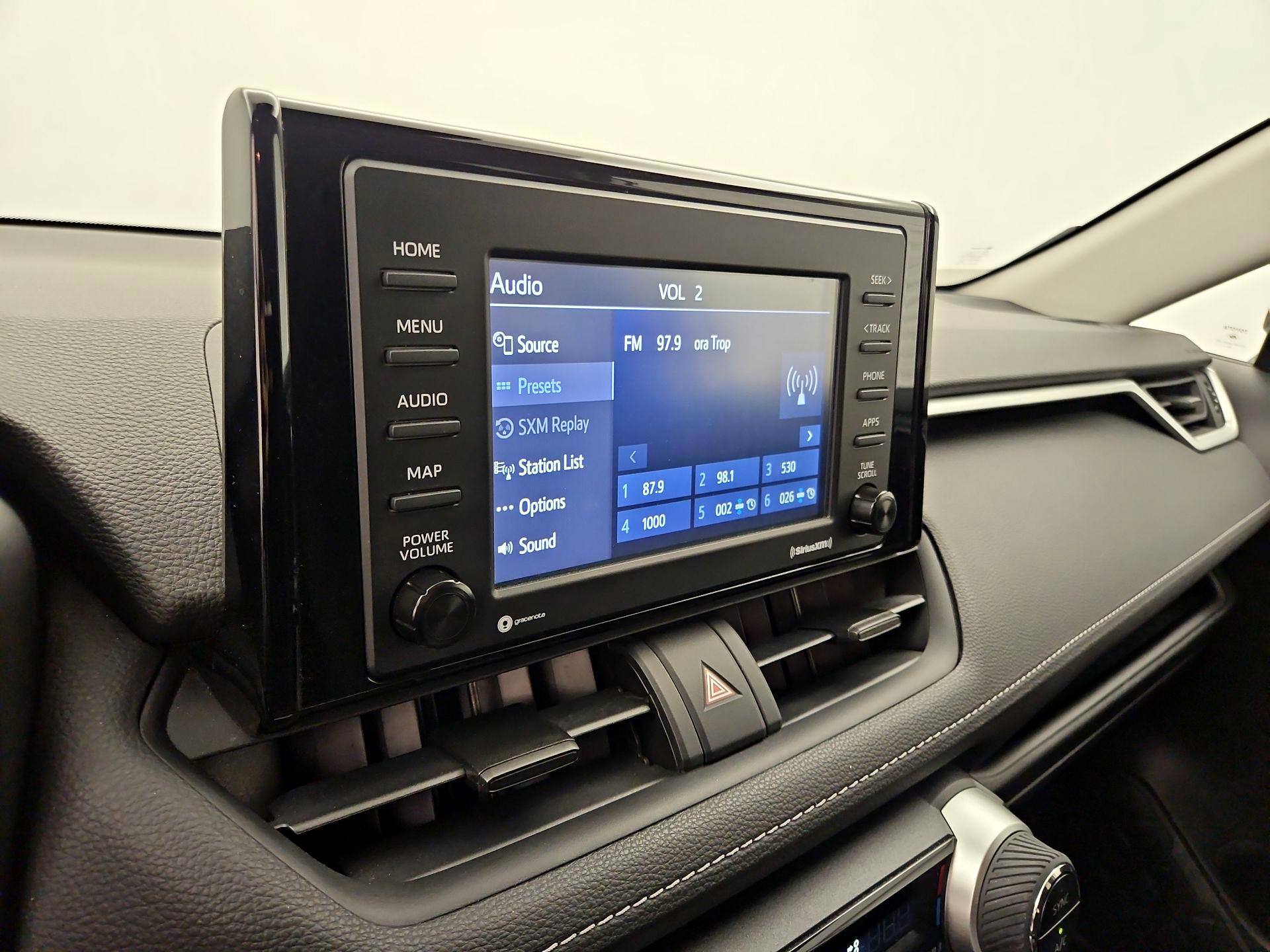 Thumbnail: 2021 Toyota RAV4 - 15