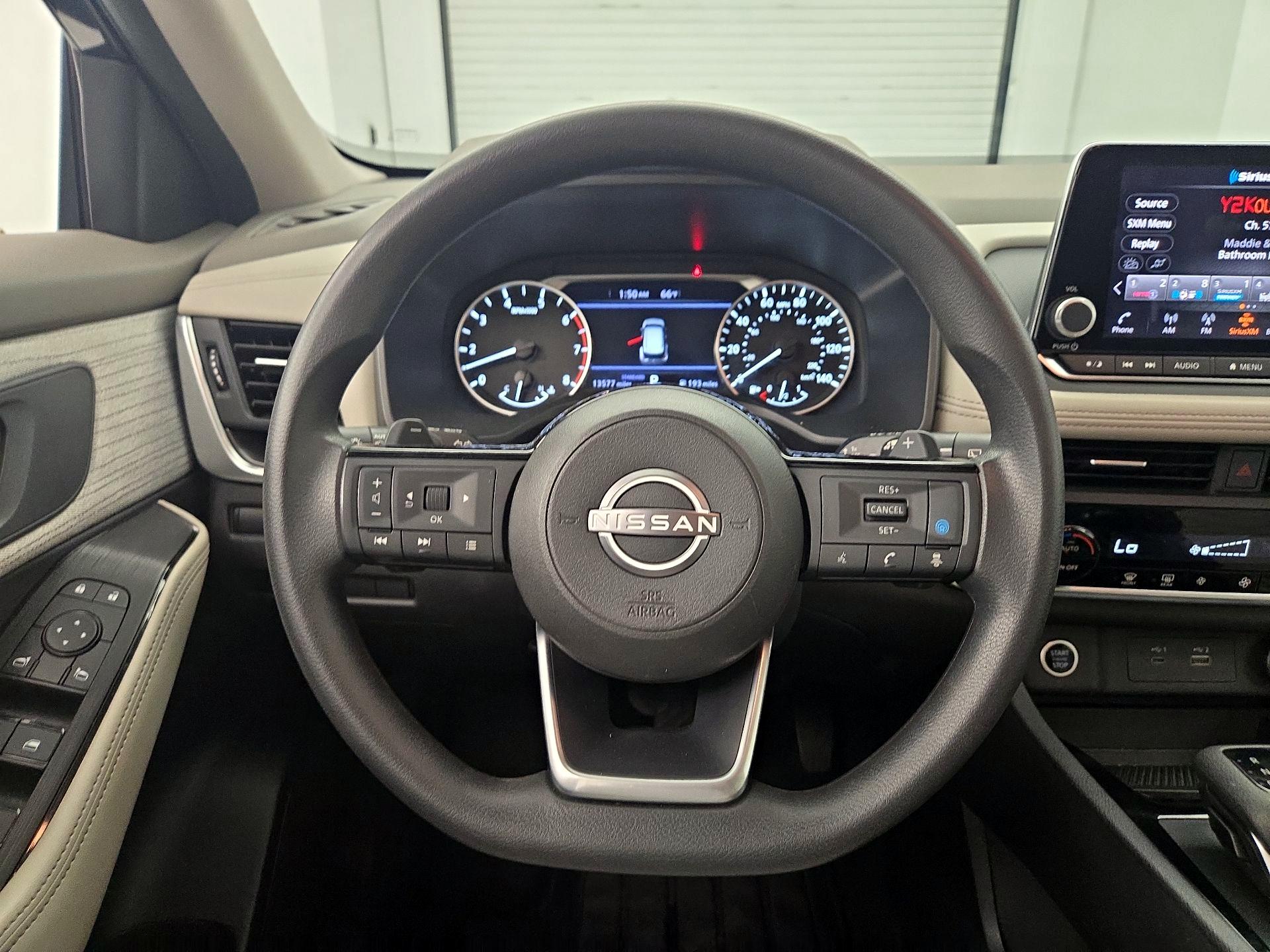 Thumbnail: 2023 Nissan Rogue - 10