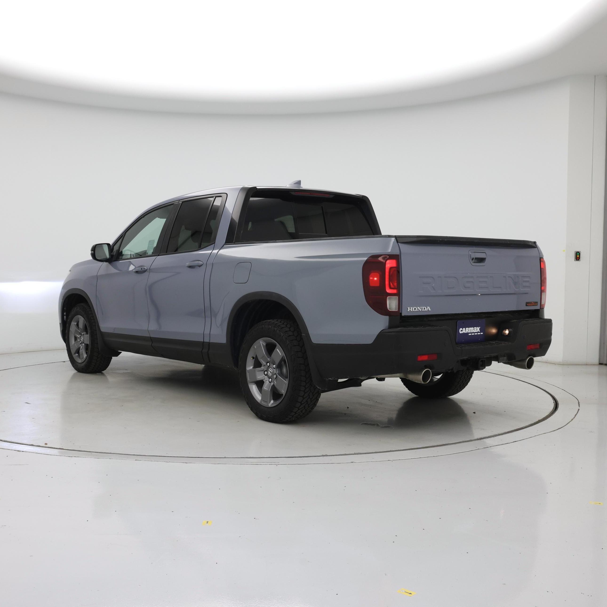 Thumbnail: 2025 Honda Ridgeline - 2