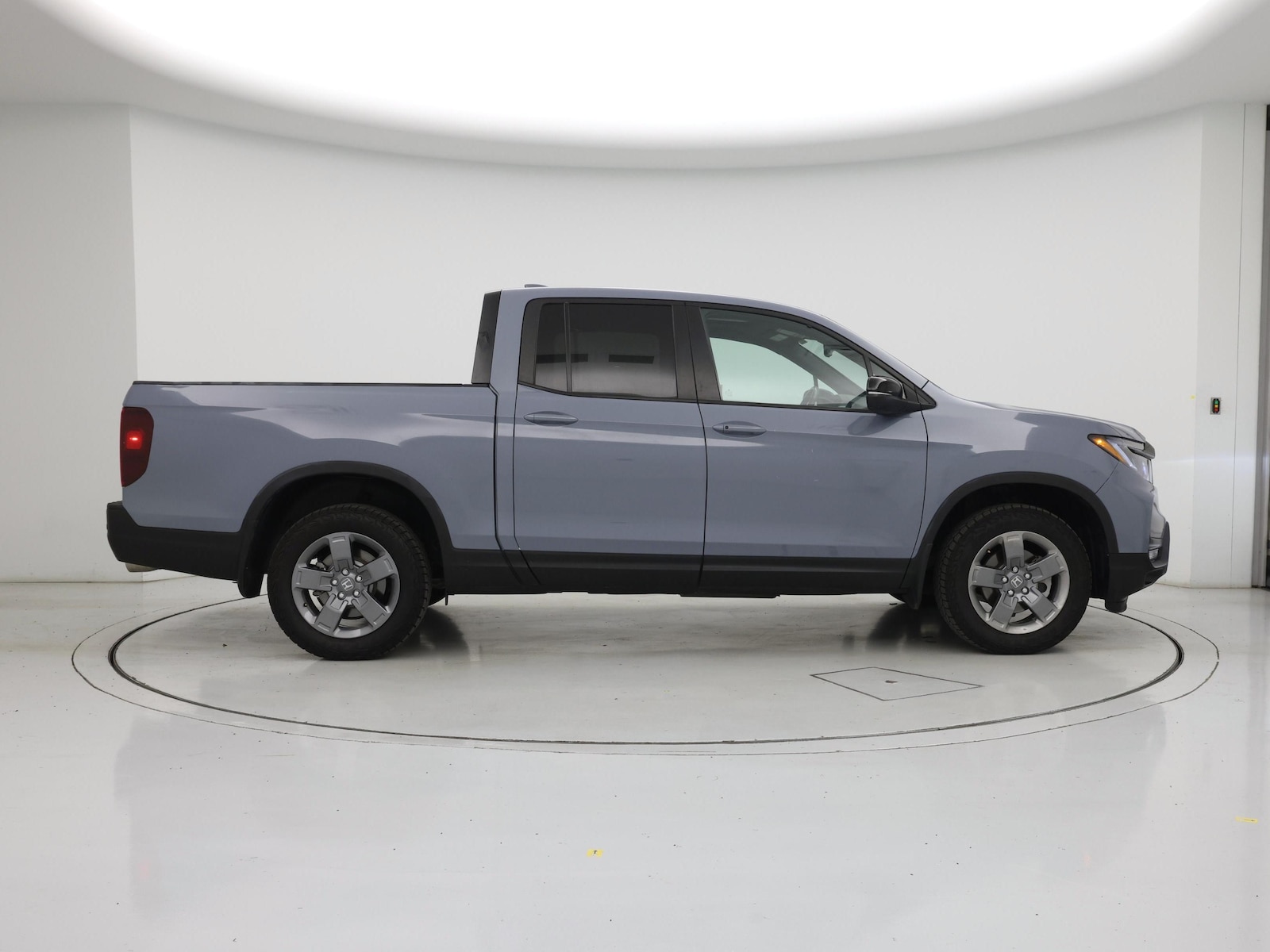 2025 Honda Ridgeline TrailSport - Photo 8
