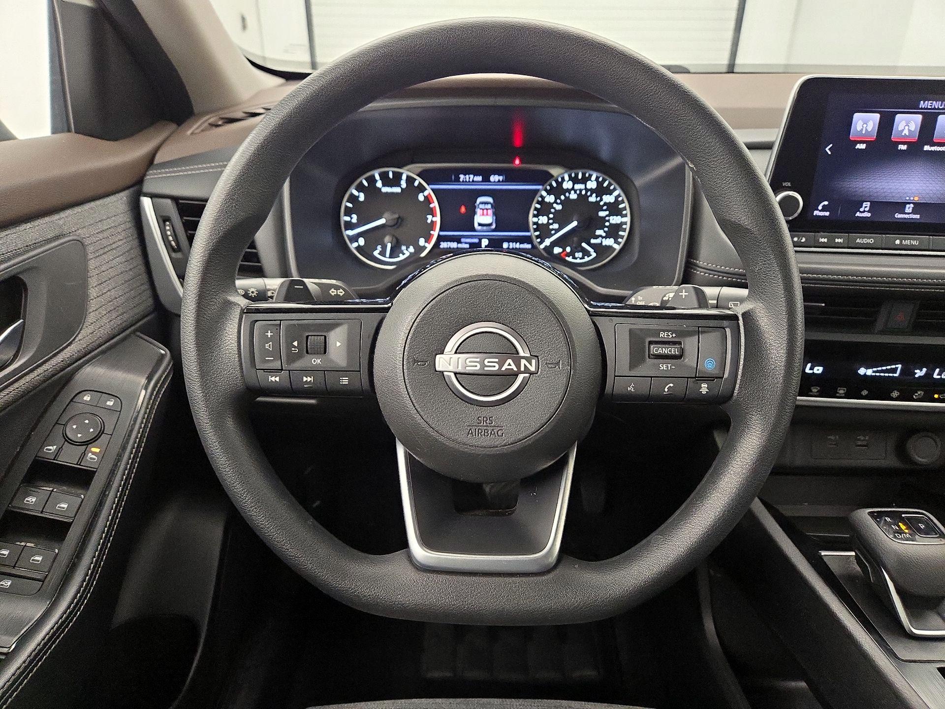 Thumbnail: 2023 Nissan Rogue - 10