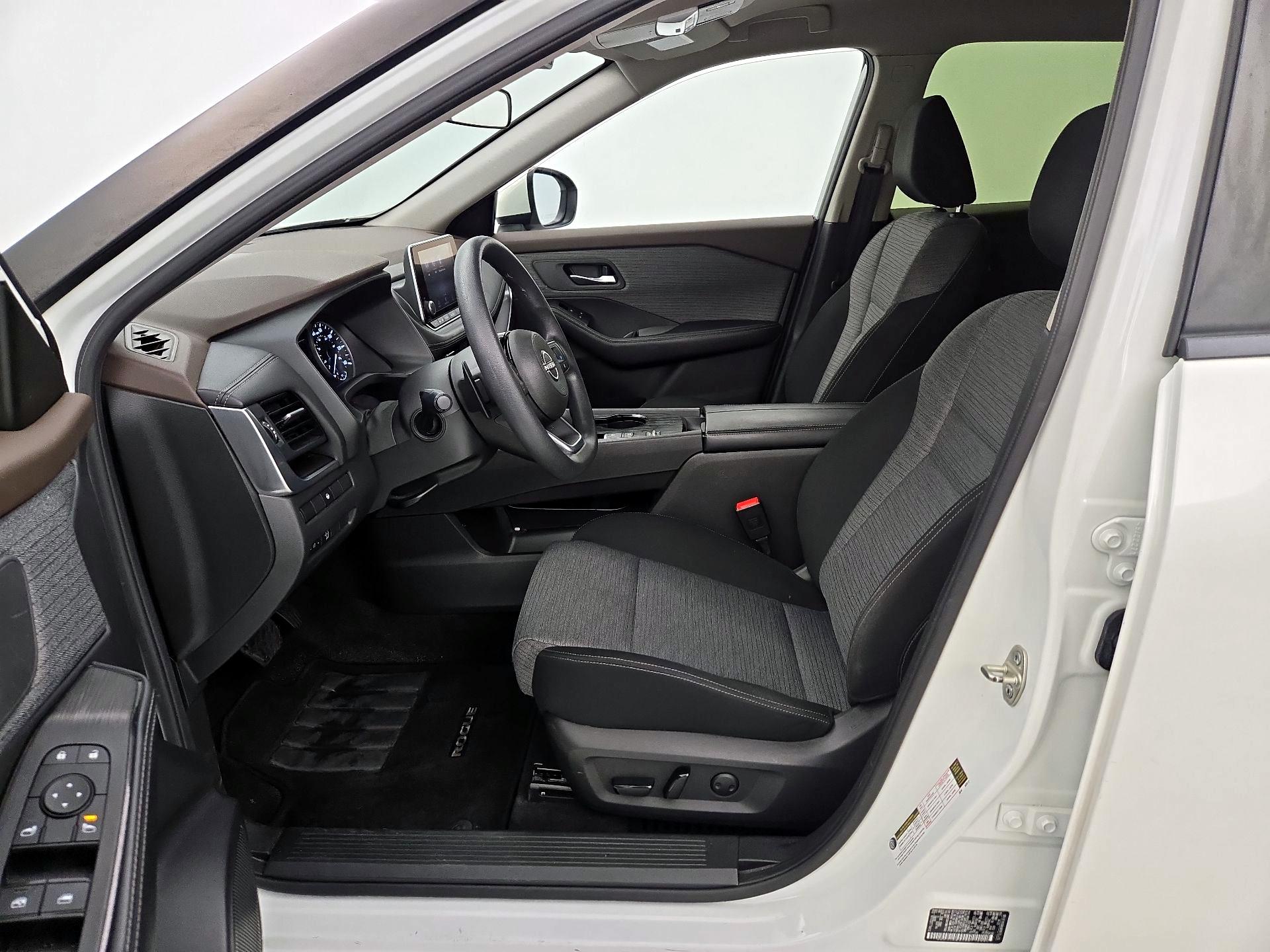 Thumbnail: 2023 Nissan Rogue - 11