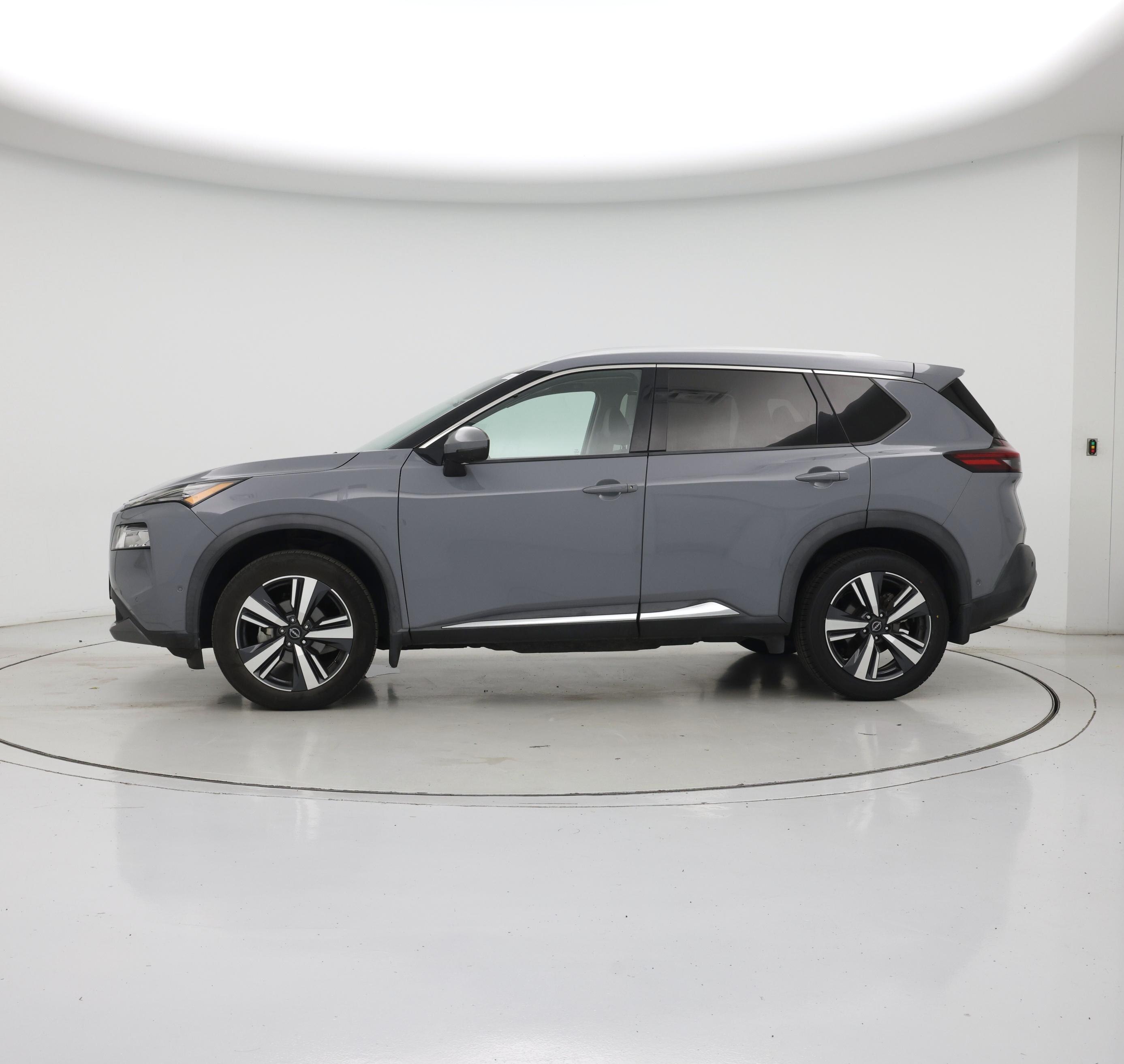 Thumbnail: 2023 Nissan Rogue - 3