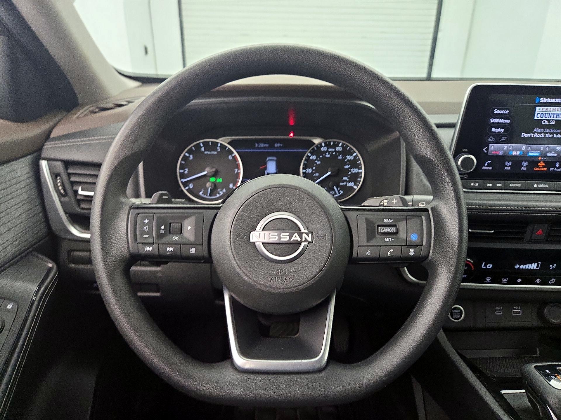 Thumbnail: 2023 Nissan Rogue - 10
