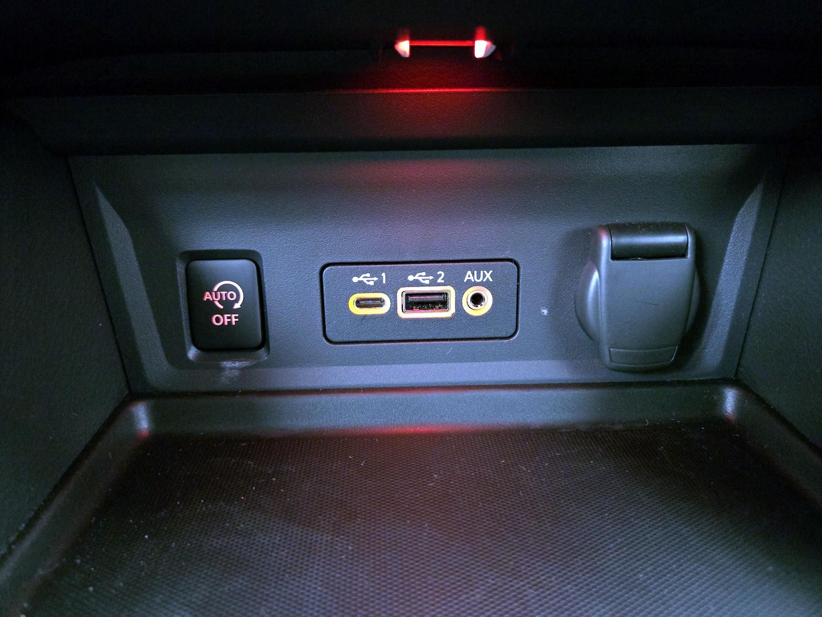 2024 Nissan Sentra SV - Photo 19