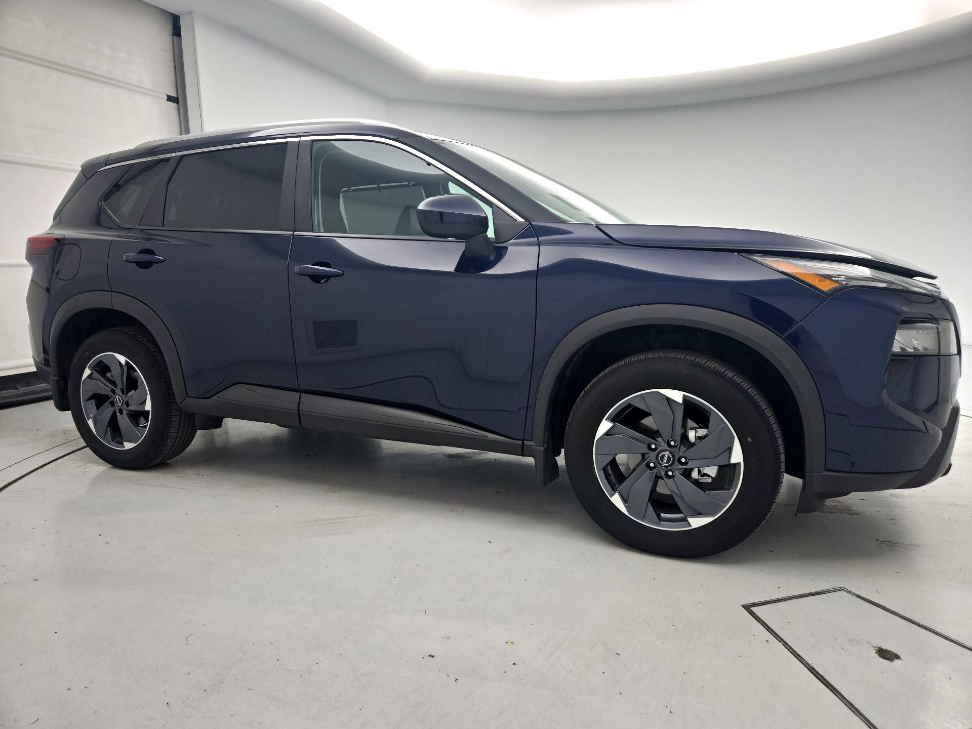Thumbnail: 2025 Nissan Rogue - 4