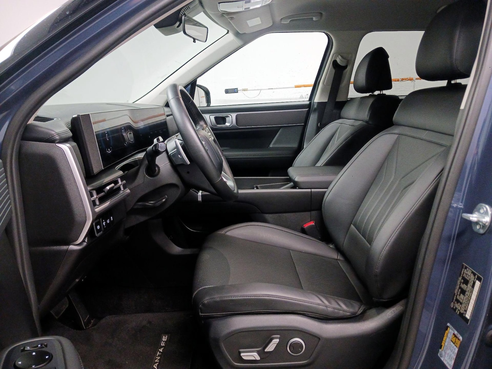 2025 Hyundai Santa Fe SEL - Photo 10