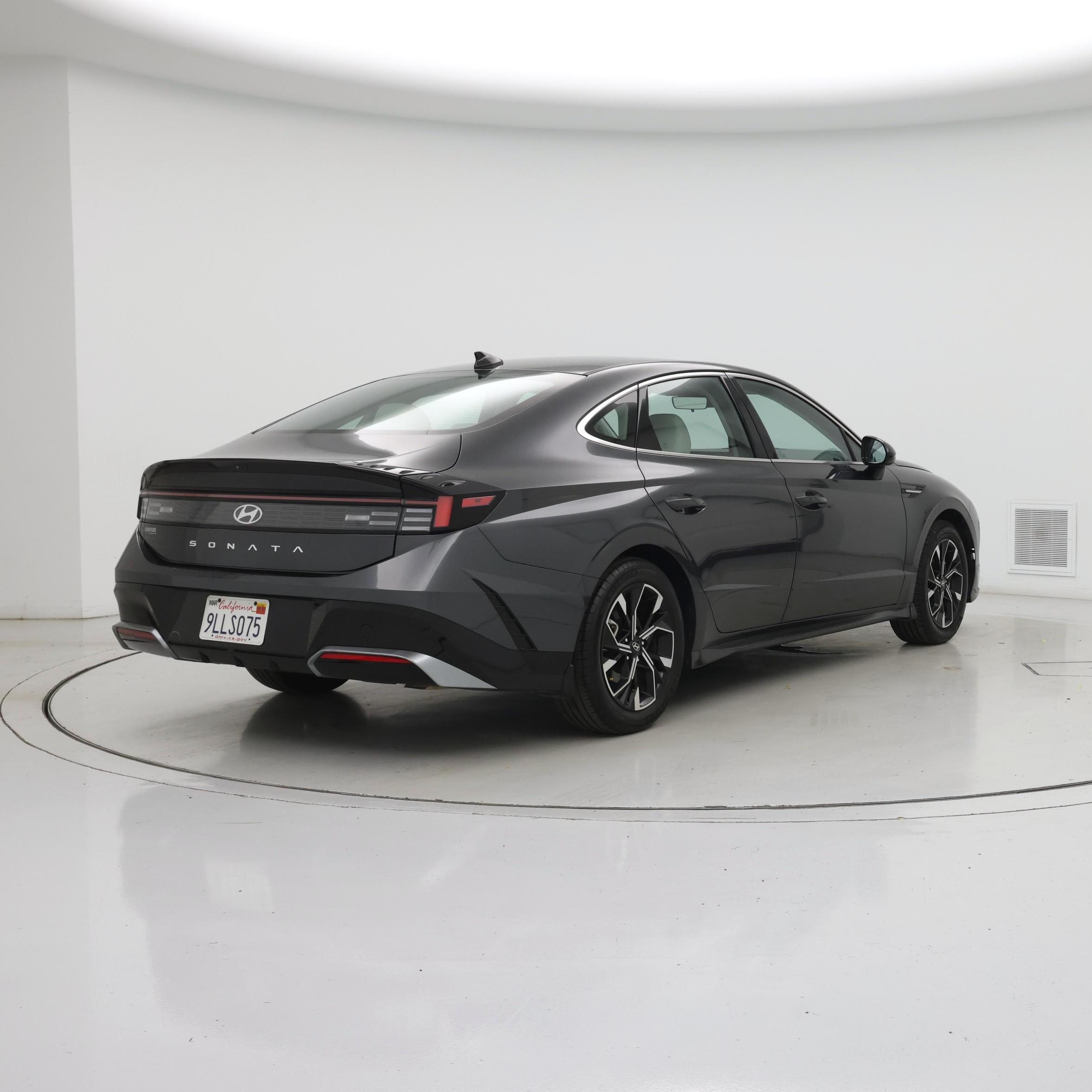 Thumbnail: 2024 Hyundai Sonata - 8