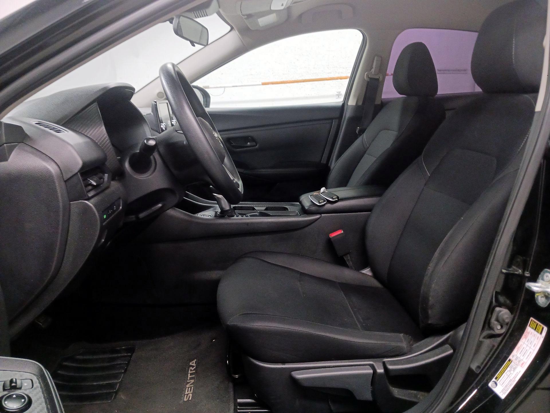 Thumbnail: 2024 Nissan Sentra - 9