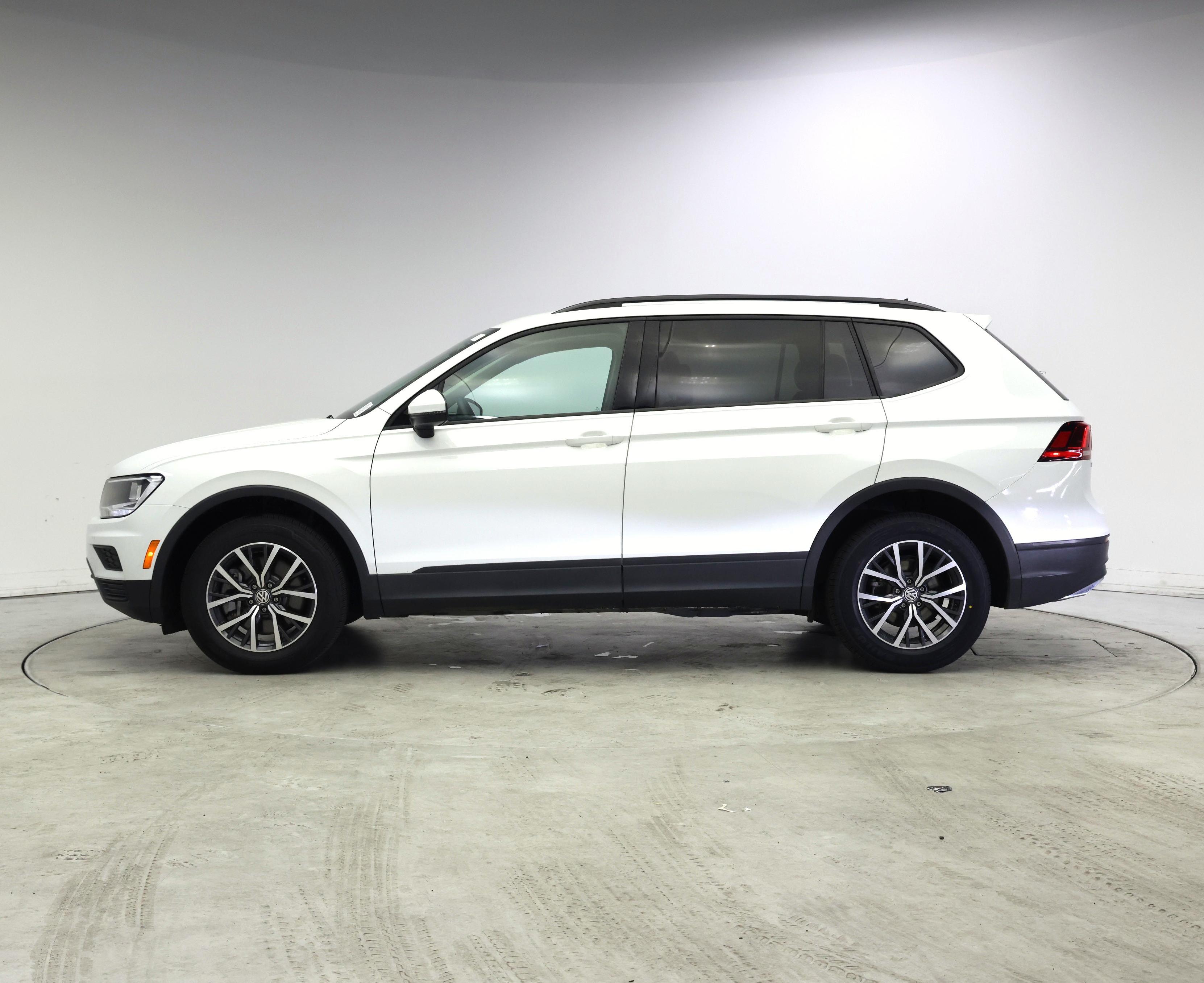 Thumbnail: 2021 Volkswagen Tiguan - 3