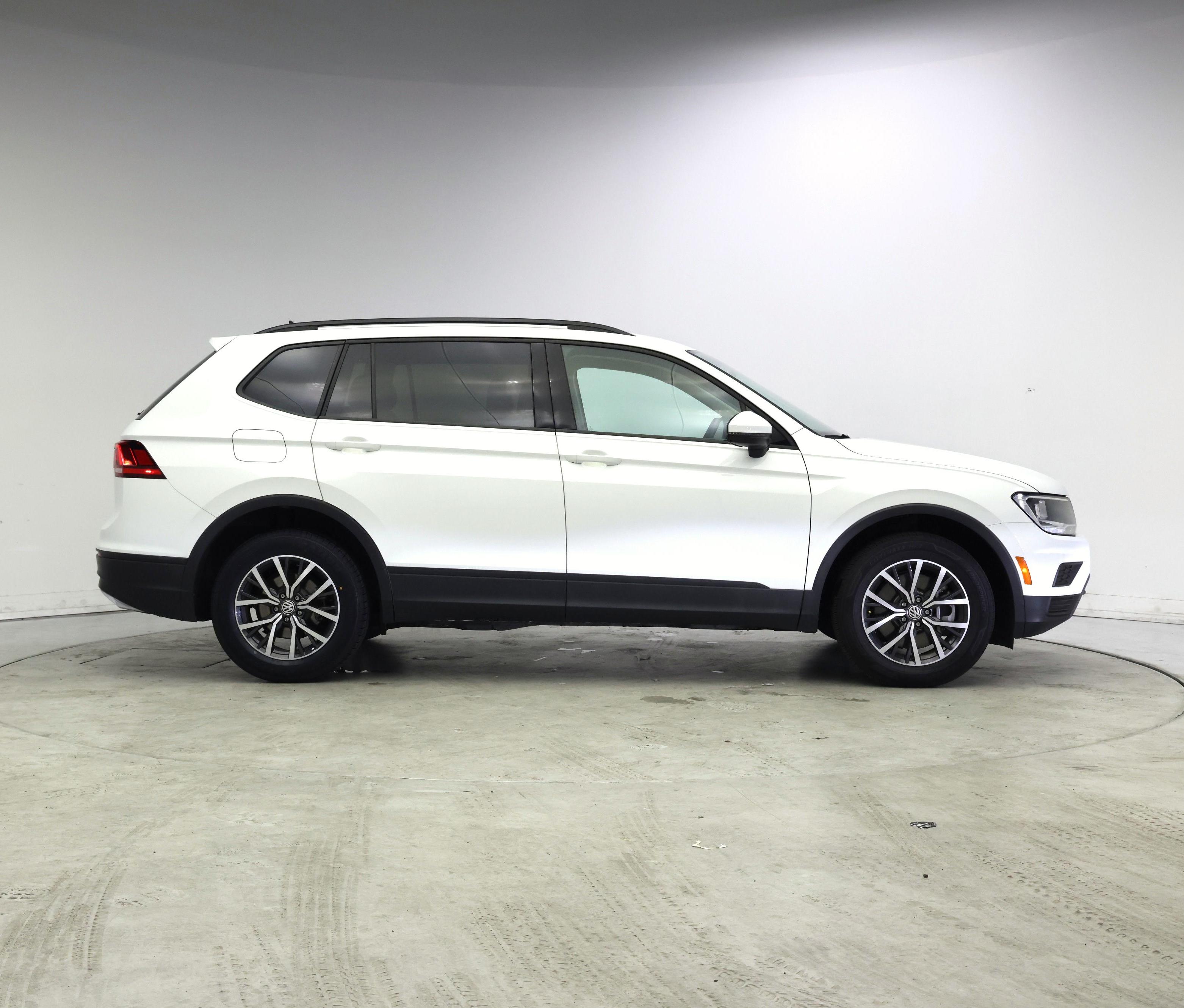 Thumbnail: 2021 Volkswagen Tiguan - 7