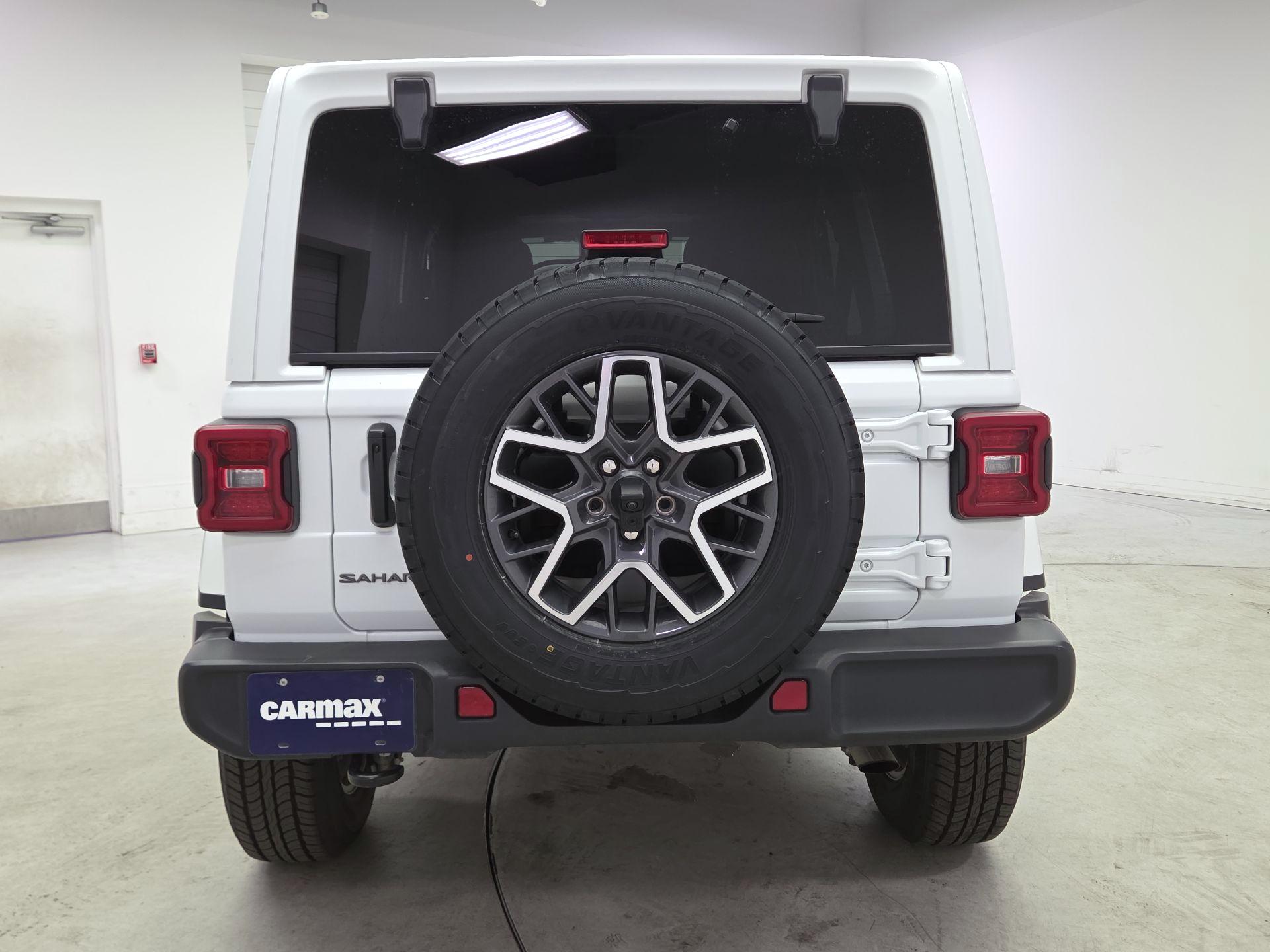Thumbnail: 2025 Jeep Wrangler - 6