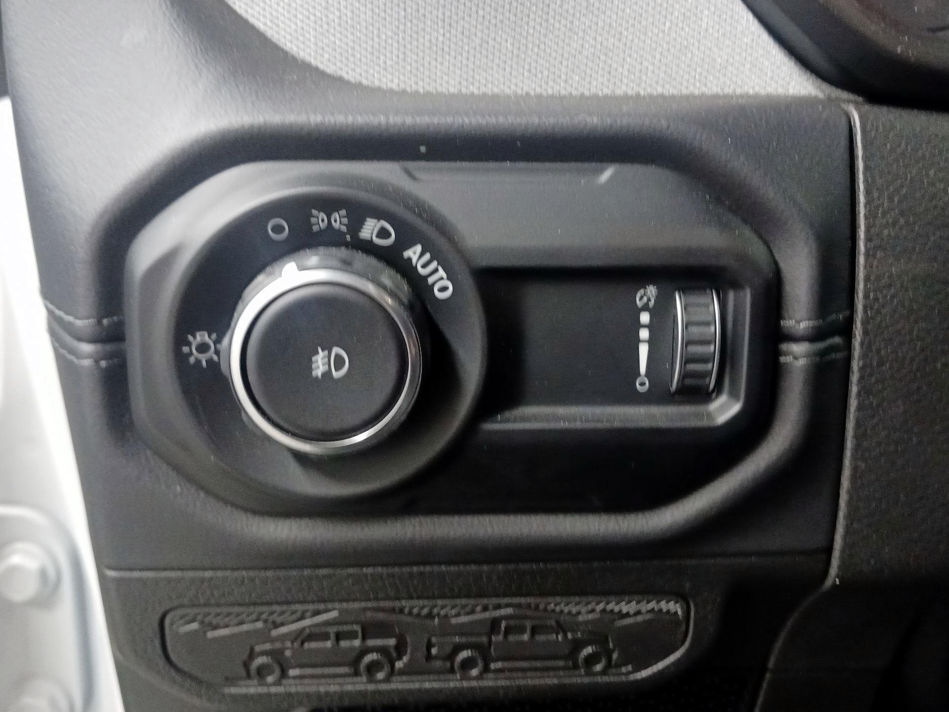 Thumbnail: 2025 Jeep Wrangler - 13