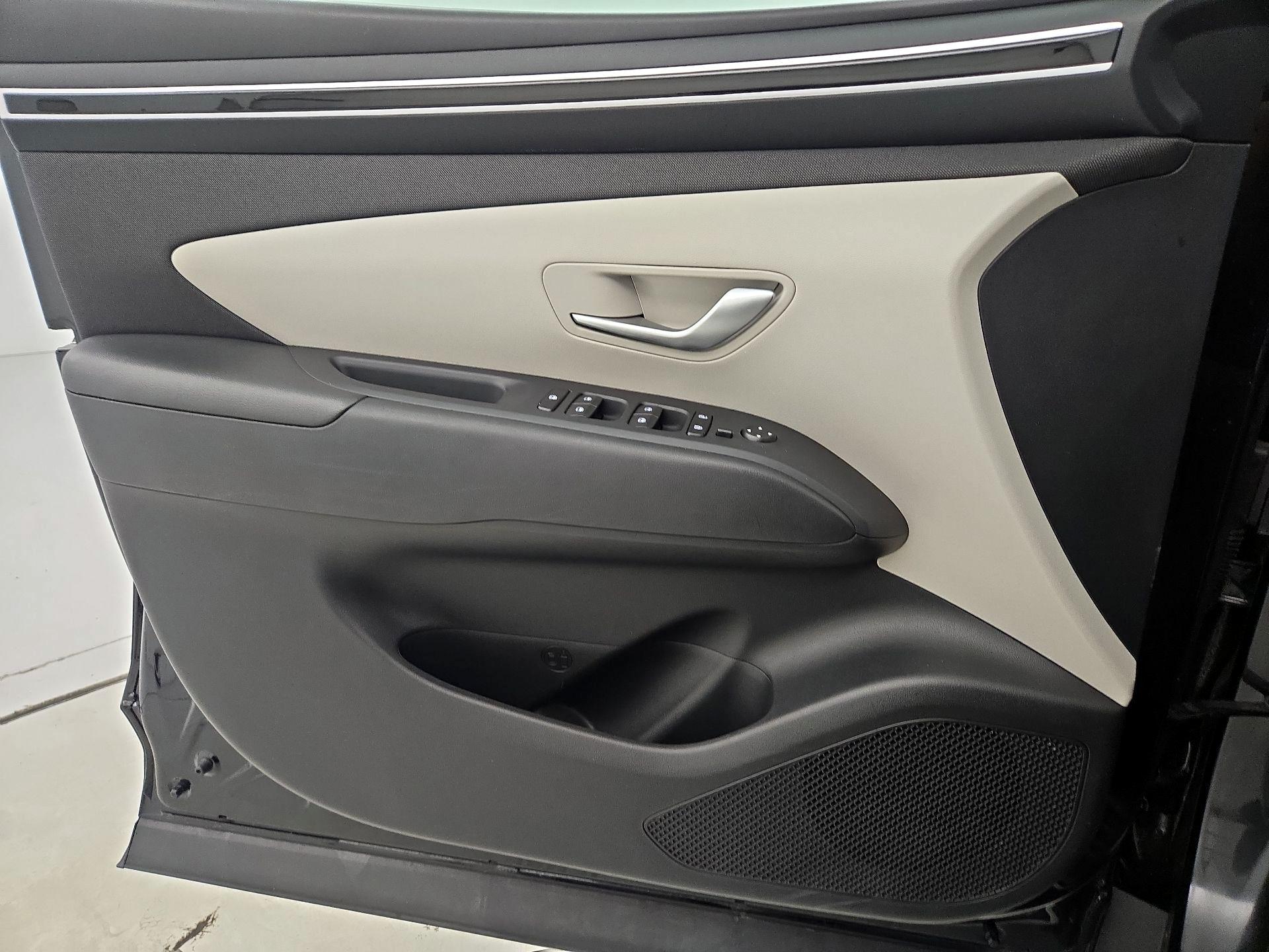 Thumbnail: 2023 Hyundai Tucson - 12