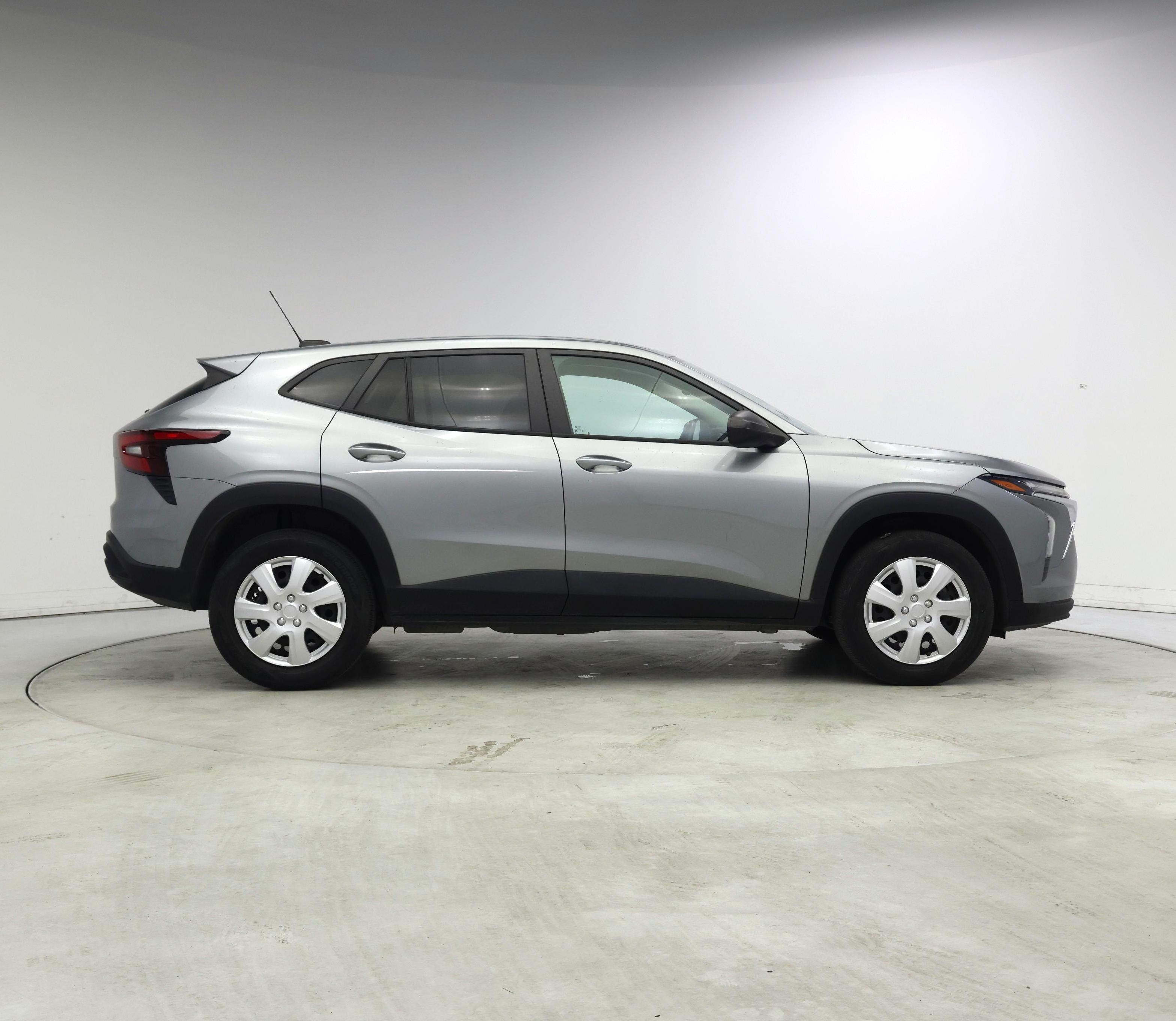 Thumbnail: 2024 Chevrolet Trax - 7