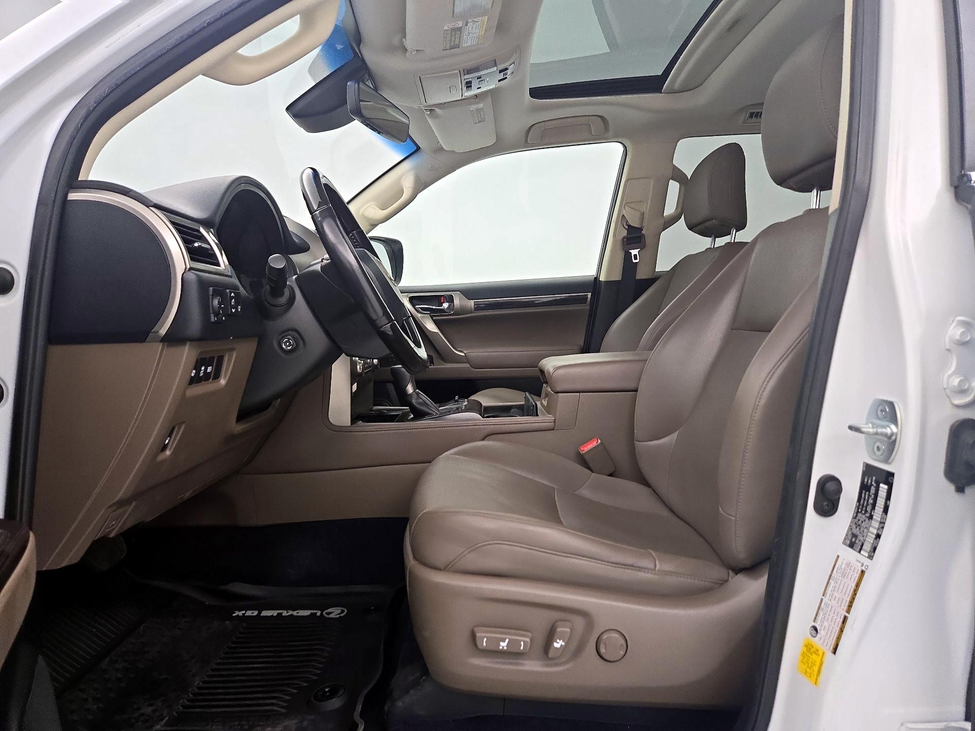Thumbnail: 2020 Lexus GX - 11