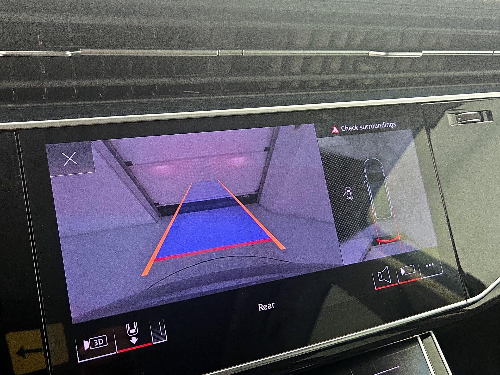 Thumbnail: 2022 Audi Q7 - 15