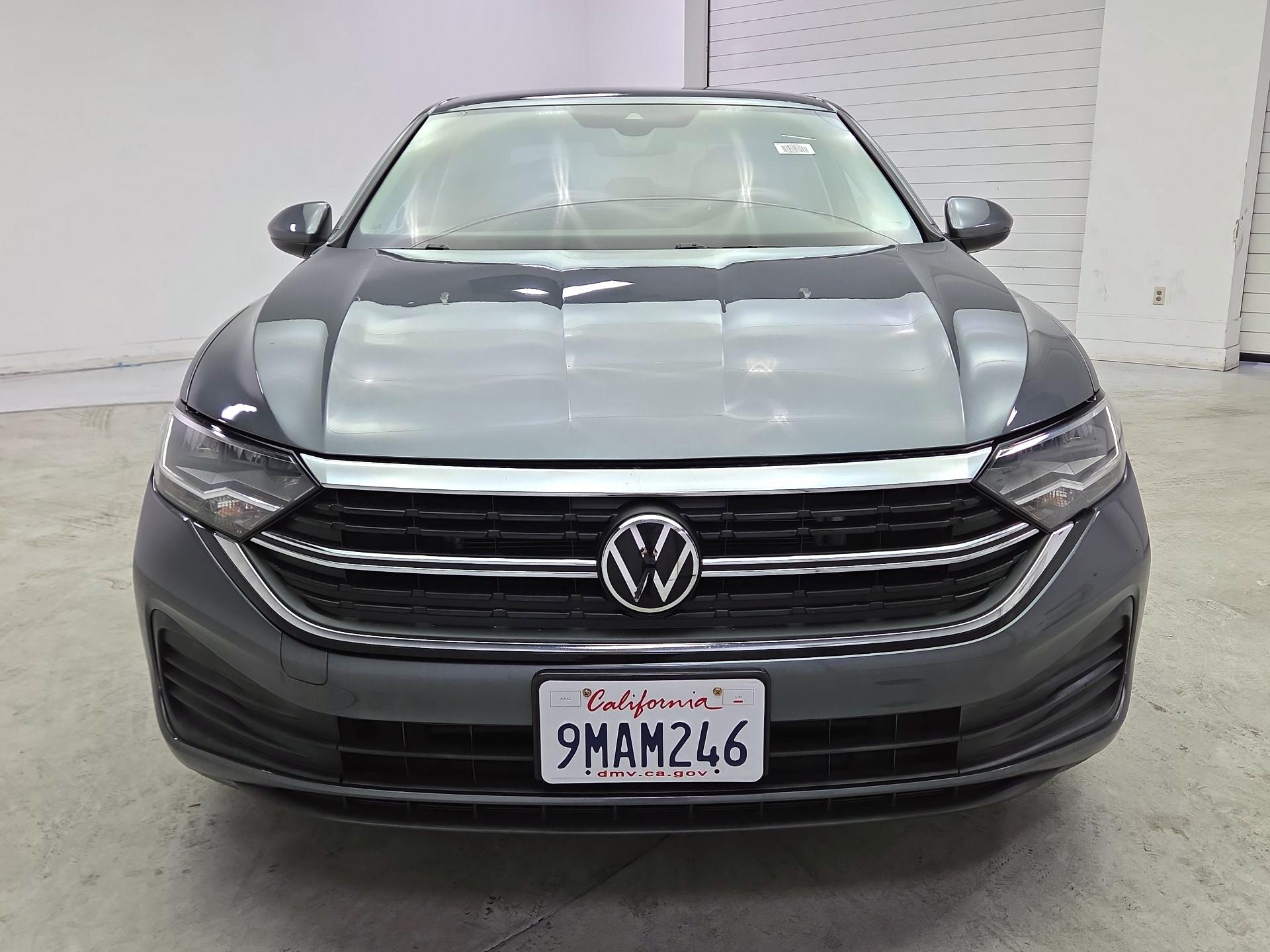 Thumbnail: 2024 Volkswagen Jetta - 2