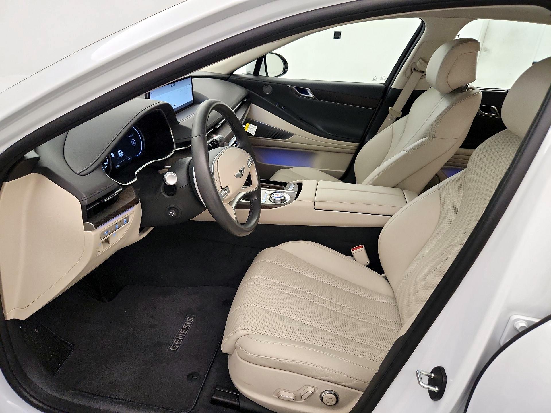 Thumbnail: 2023 Genesis G80 - 11