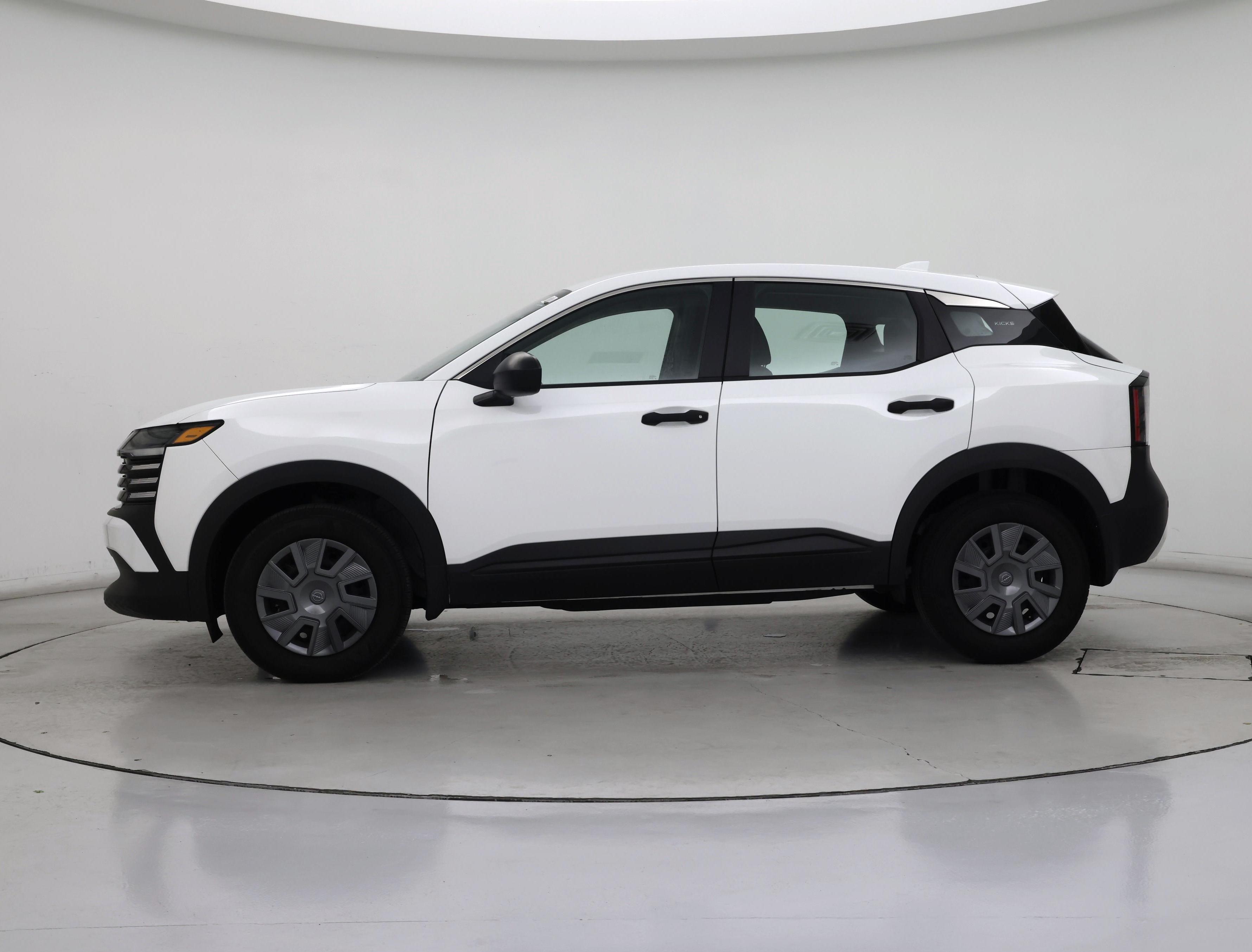 Thumbnail: 2025 Nissan Kicks - 3