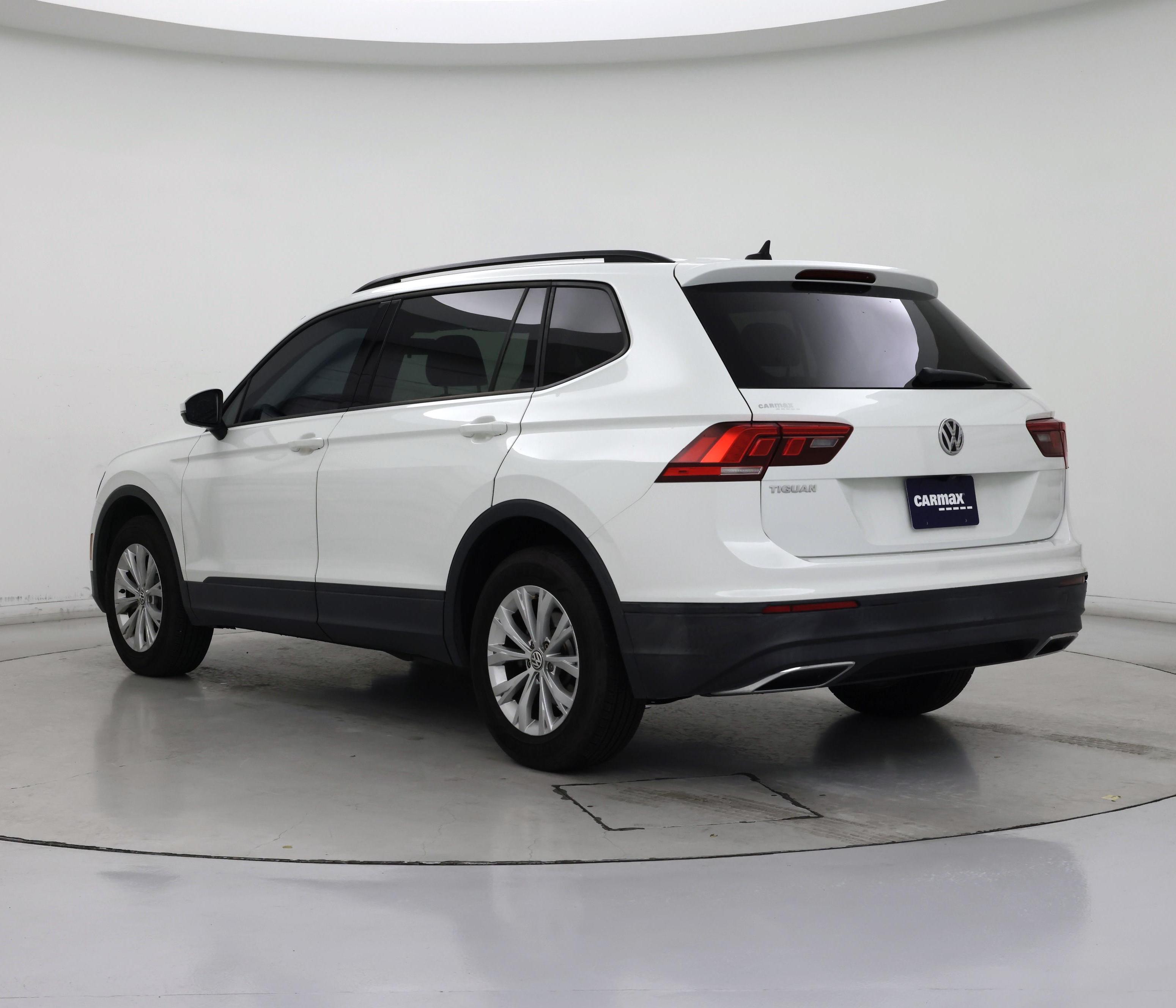 Thumbnail: 2020 Volkswagen Tiguan - 2