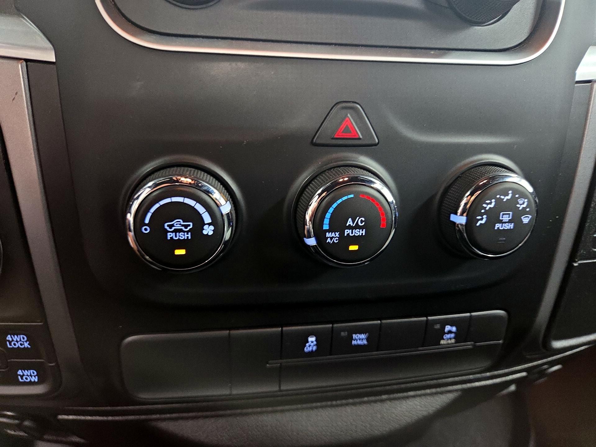 Thumbnail: 2021 RAM 1500 Classic - 14