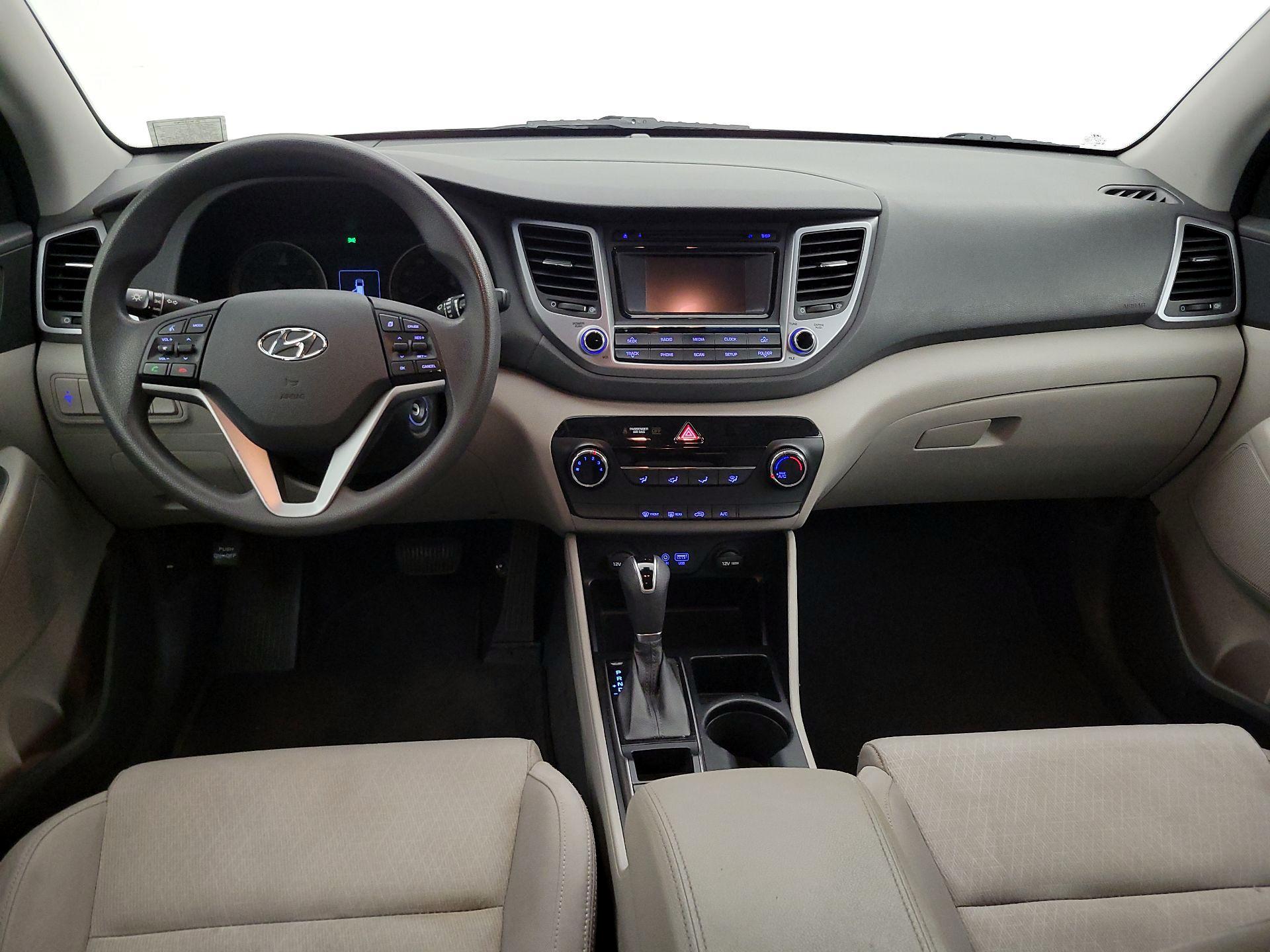 Thumbnail: 2016 Hyundai Tucson - 9