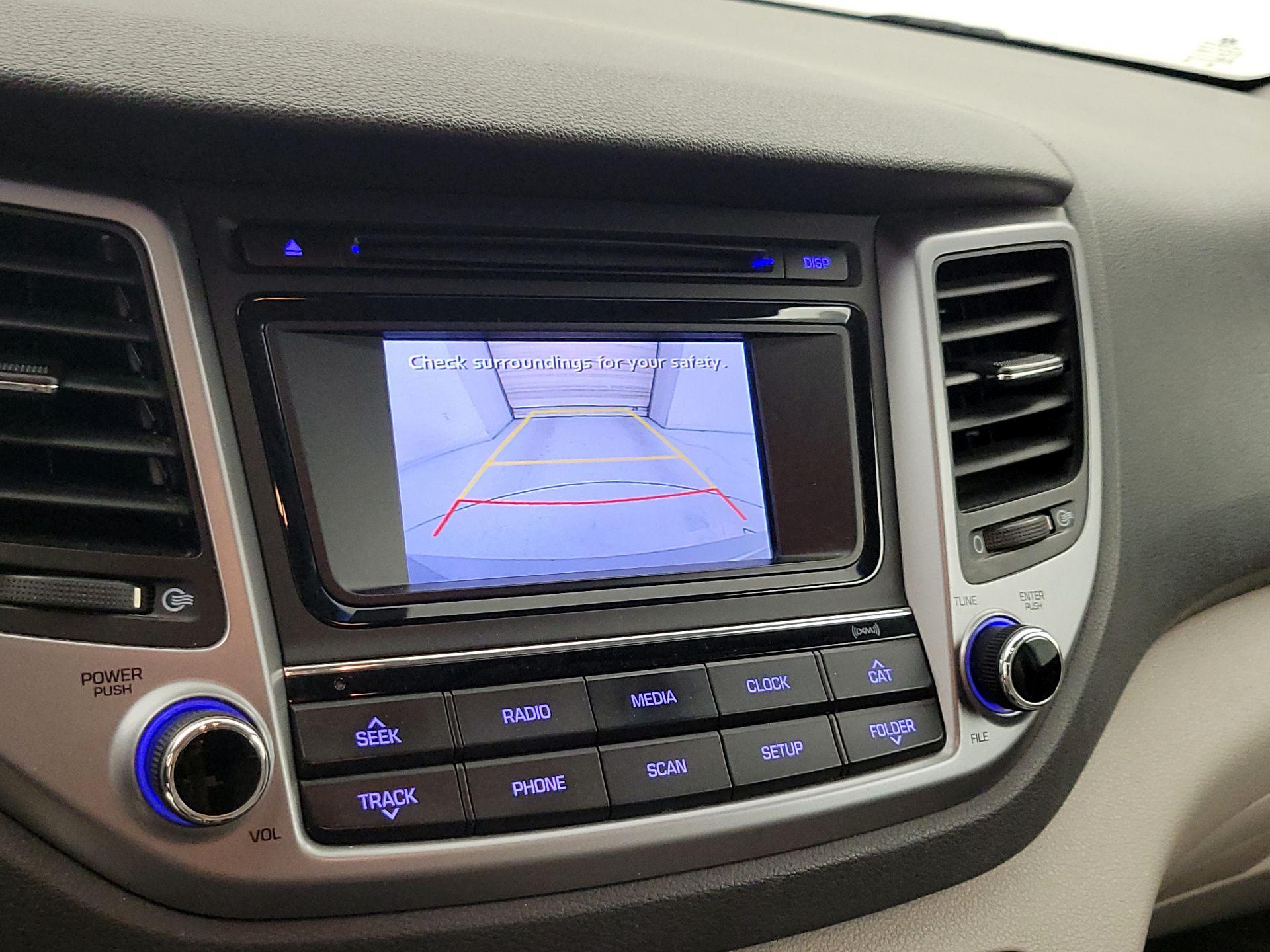 Thumbnail: 2016 Hyundai Tucson - 14